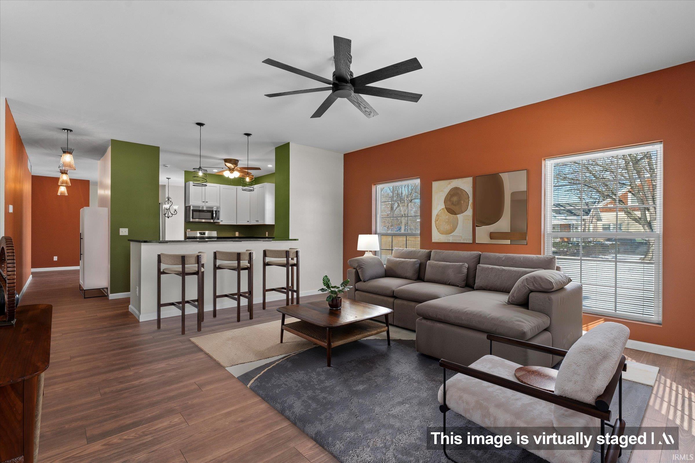 Photo 2 of 1656 W Lexington Avenue