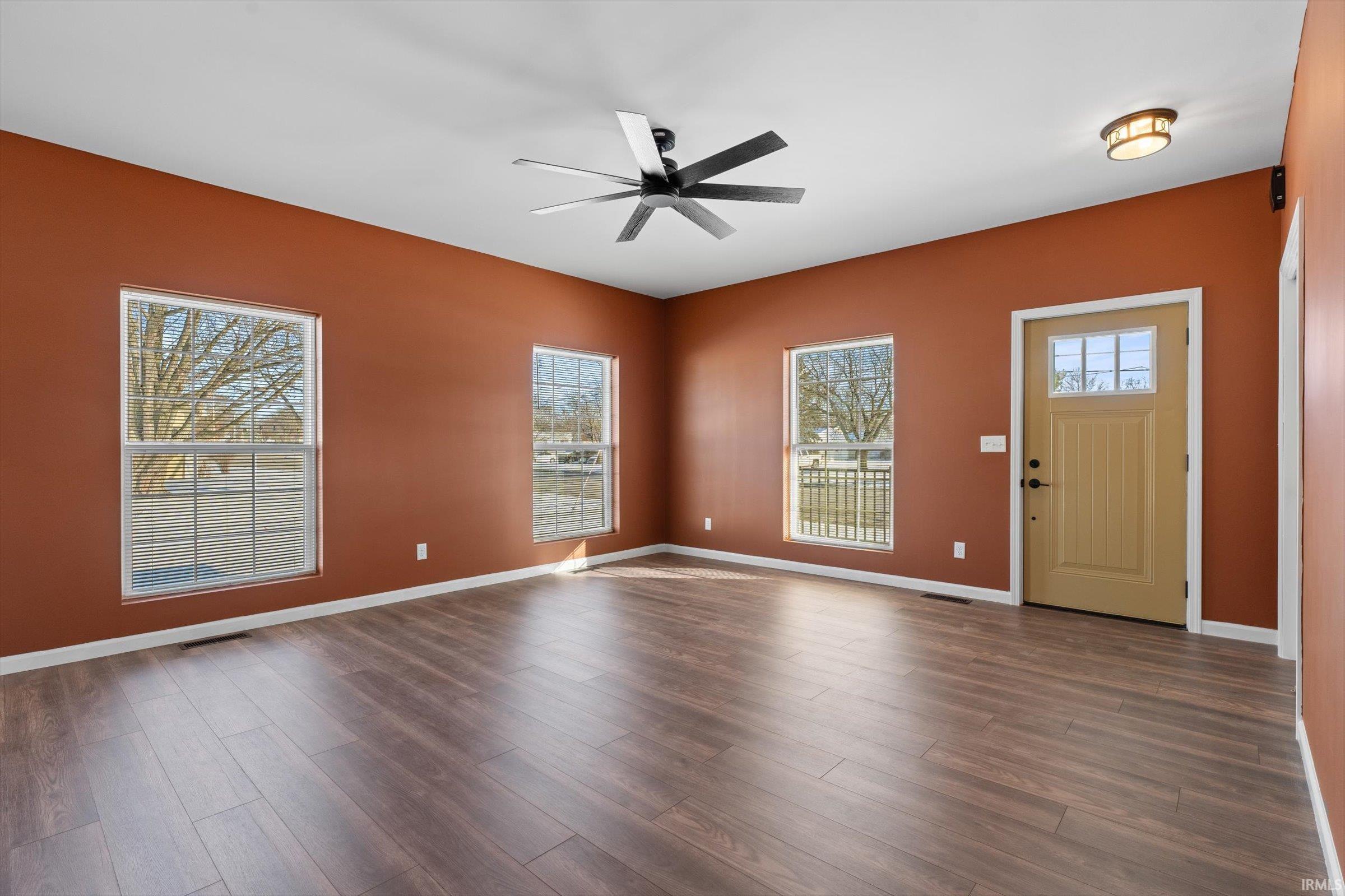 Photo 3 of 1656 W Lexington Avenue