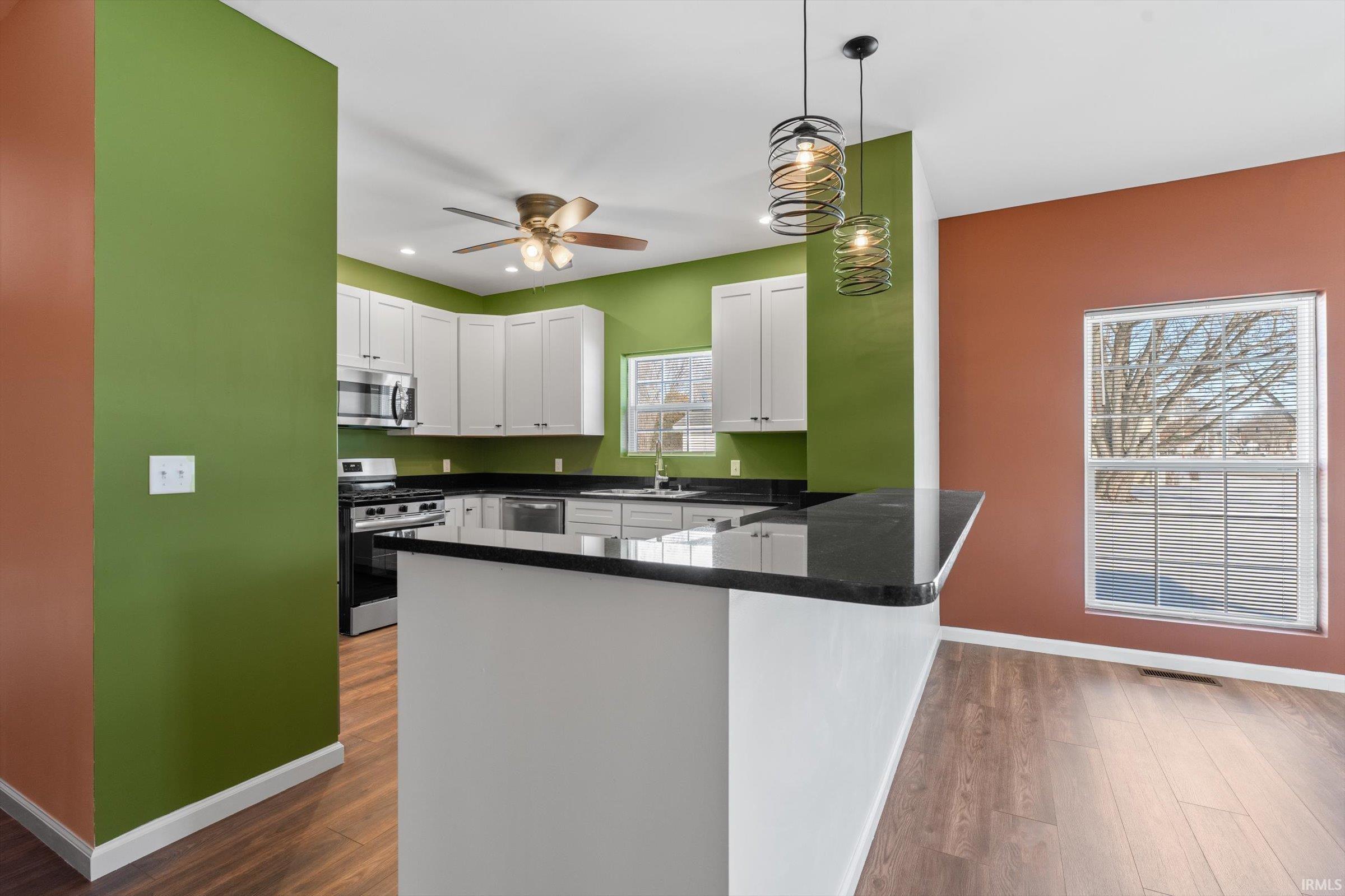 Photo 8 of 1656 W Lexington Avenue