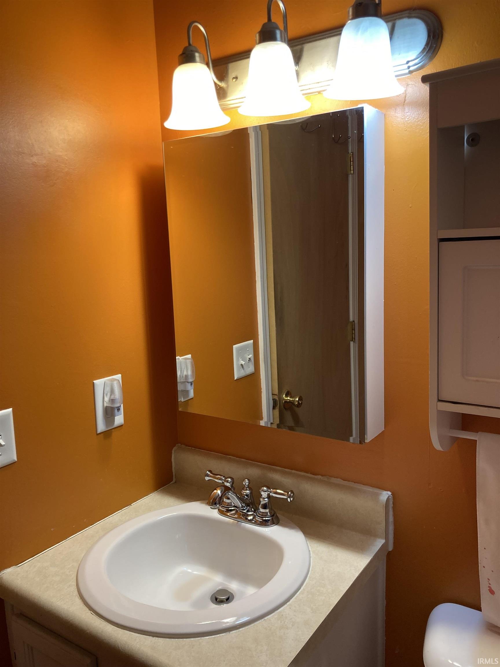 Photo 14 of 711 Sandalwood Drive