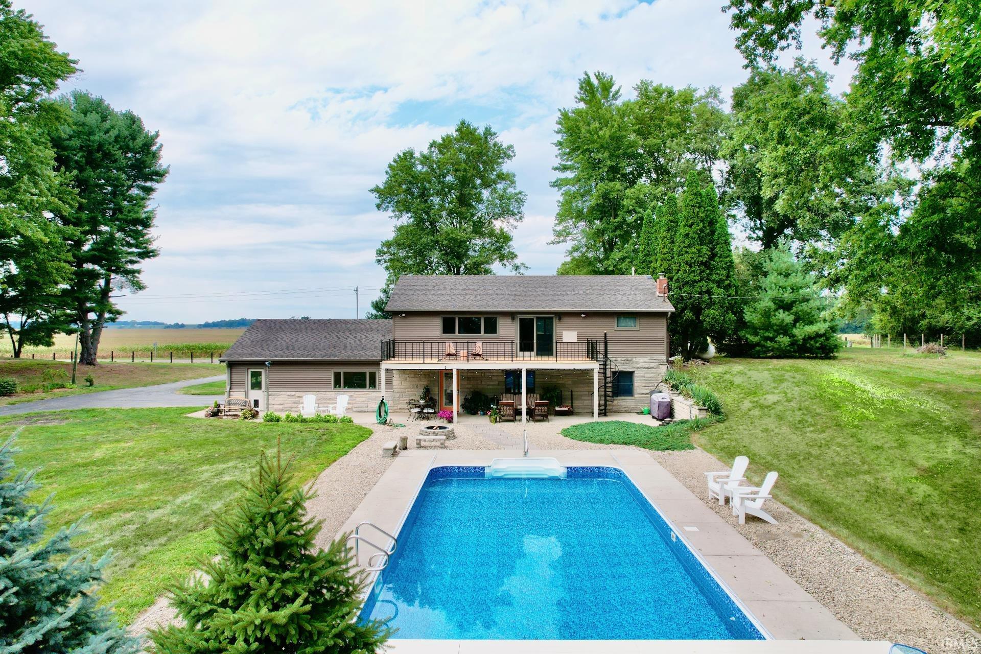 1821 W State Road 14