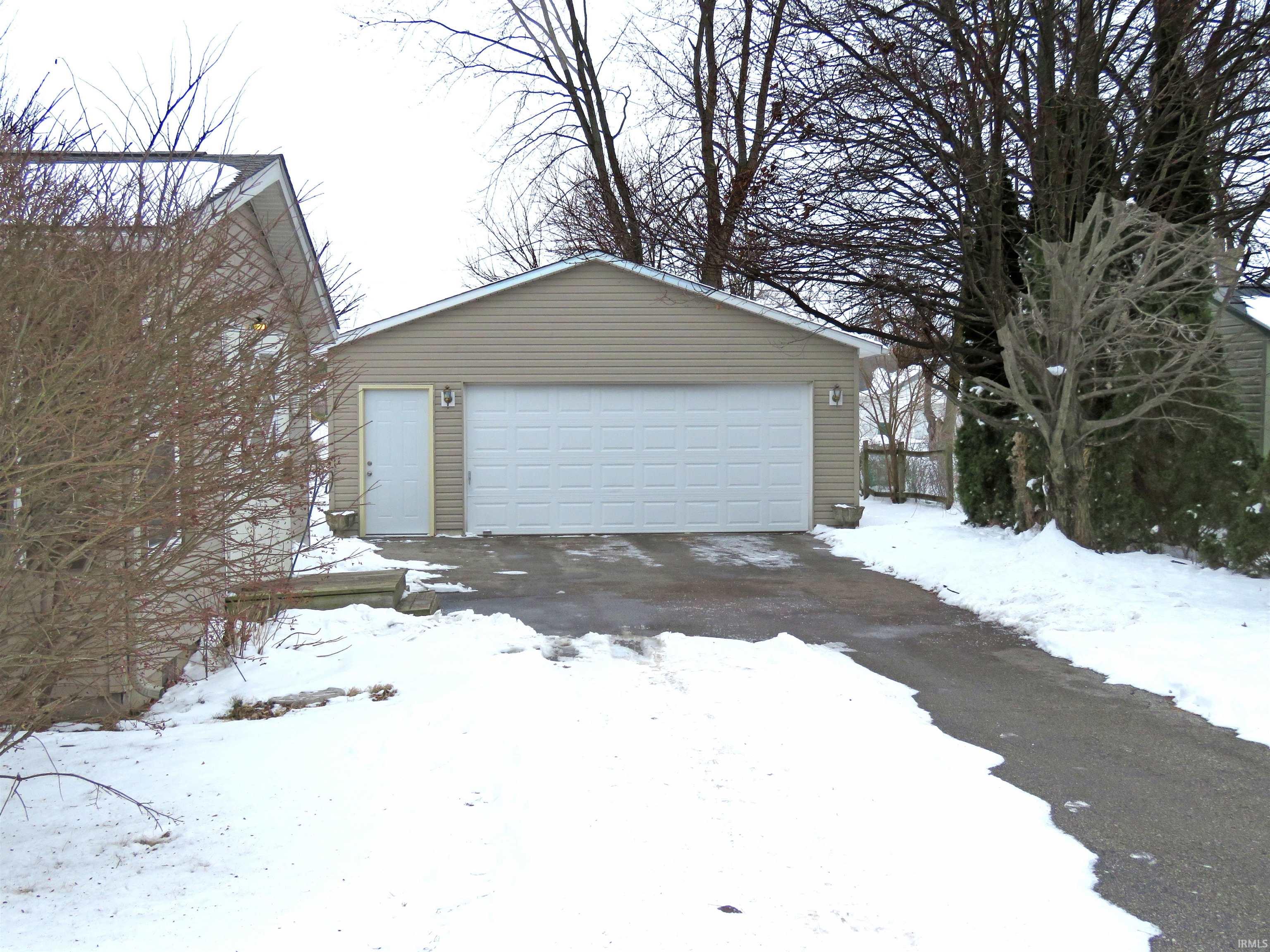 Homes for sale in Otterbein, IN | 408 E 1St St, Otterbein, IN 47970 | MLS# 202603269