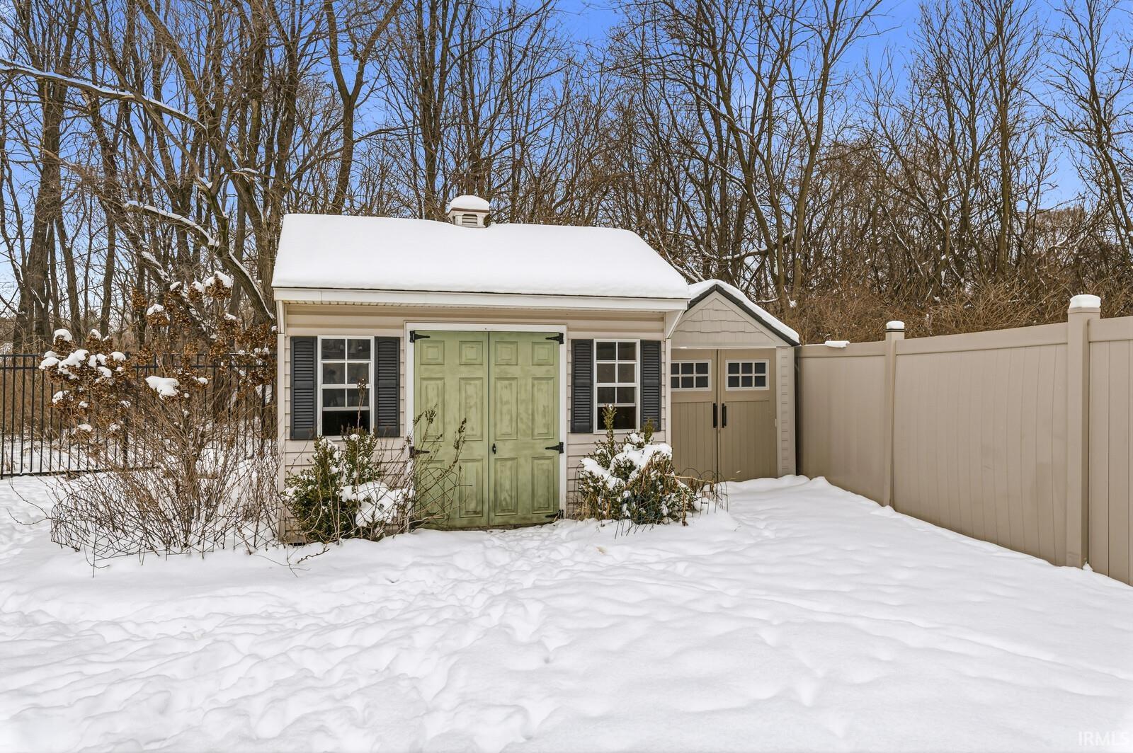 Photo 25 of 57117 Garnet Lane