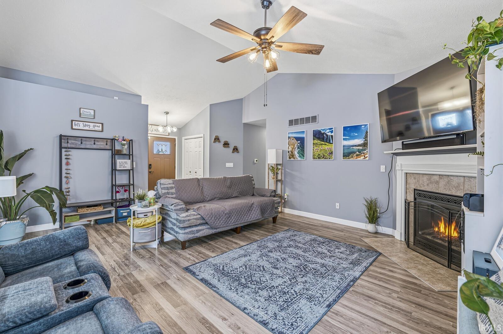 Photo 4 of 57117 Garnet Lane