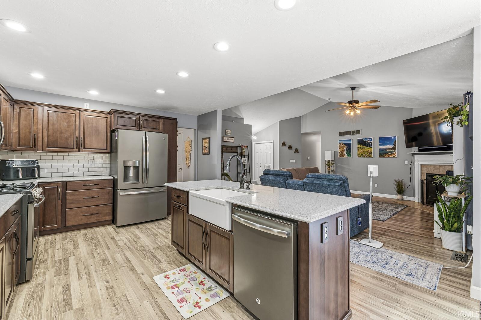 Photo 6 of 57117 Garnet Lane