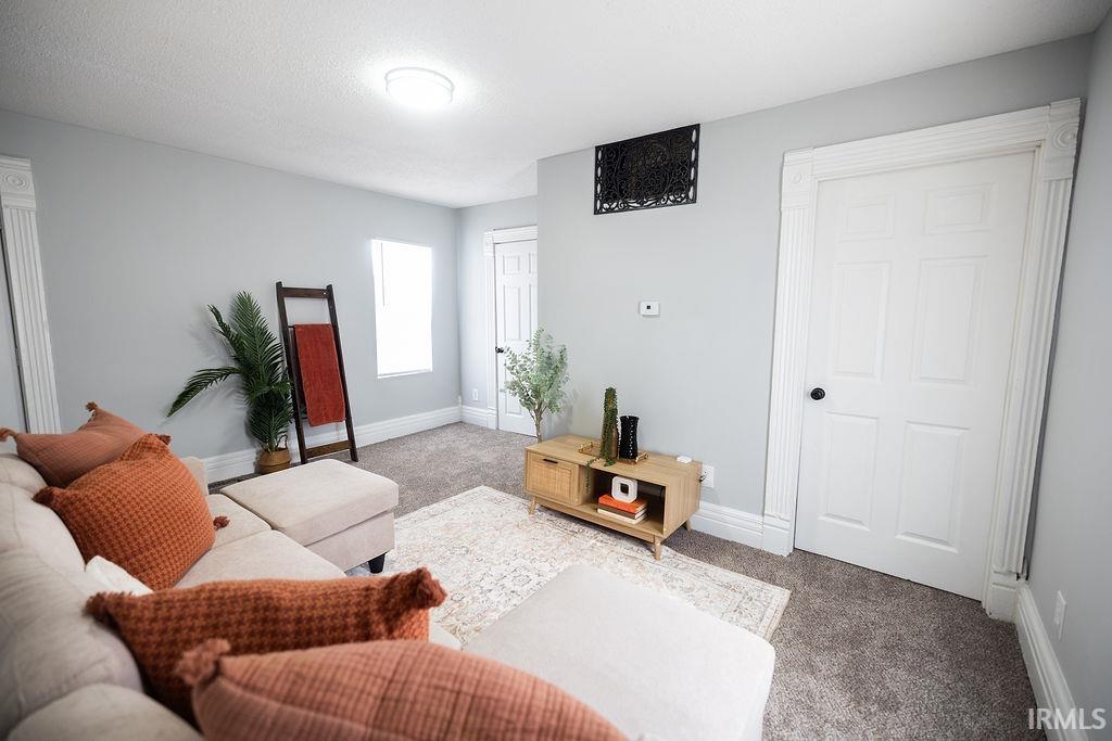 Homes for sale in Hartford City, IN | 700 S Walnut, Hartford City, IN 47348 | MLS# 202603423