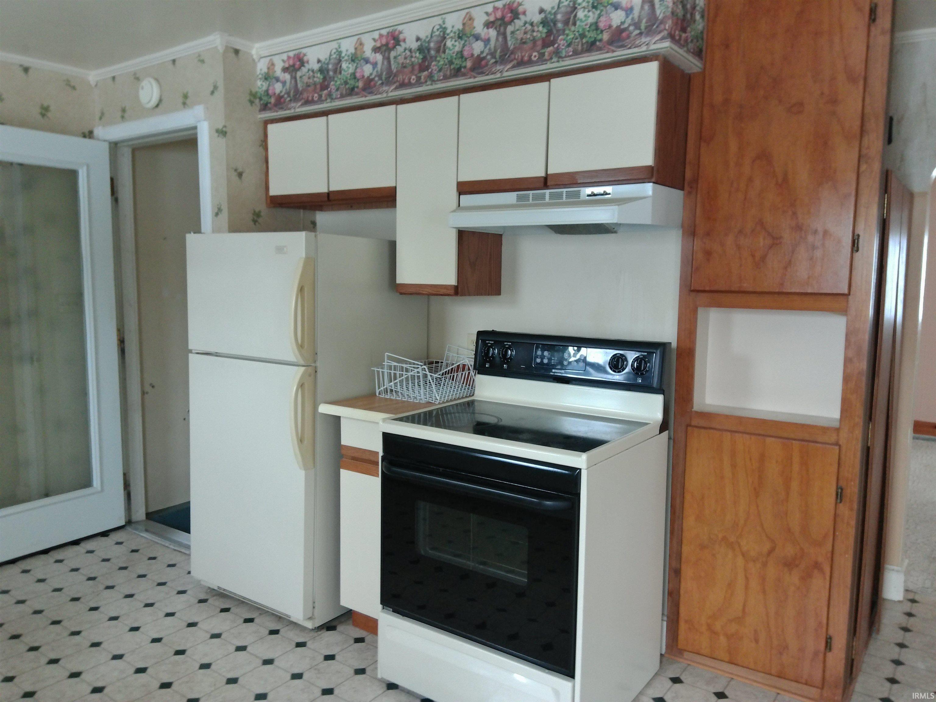 Homes for sale in Rochester, IN | 955 E 9Th St, Rochester, IN 46975 | MLS# 202603642