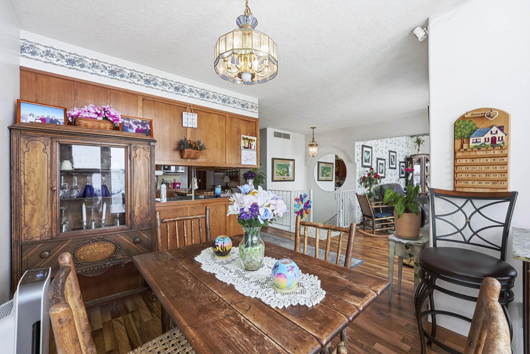 Photo 13 of 610 N Albert Eckert Drive