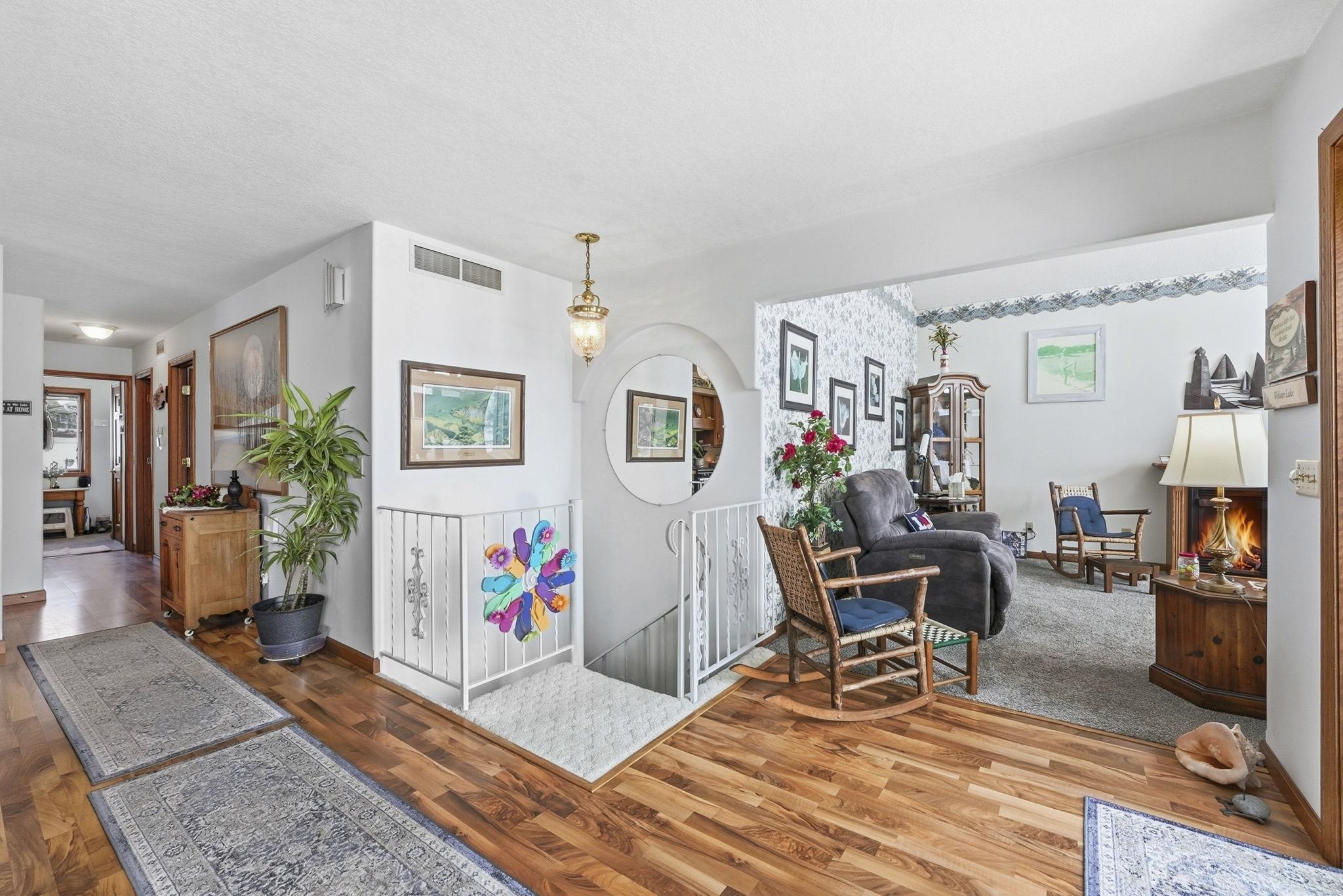 Photo 14 of 610 N Albert Eckert Drive