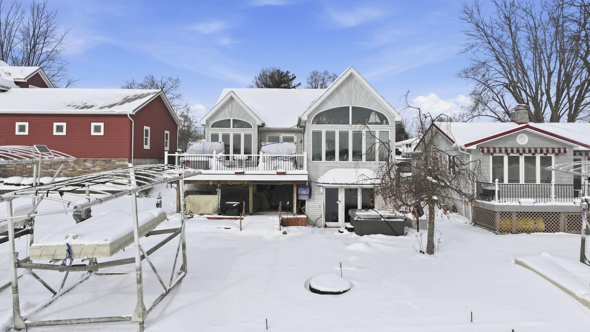 Photo 30 of 610 N Albert Eckert Drive