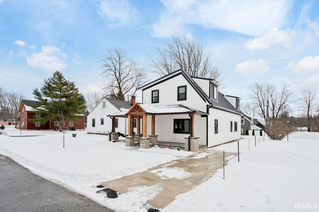 Homes for sale in Sharpsville, IN | 307 W Walnut St, Sharpsville, IN 46068 | MLS# 202603765