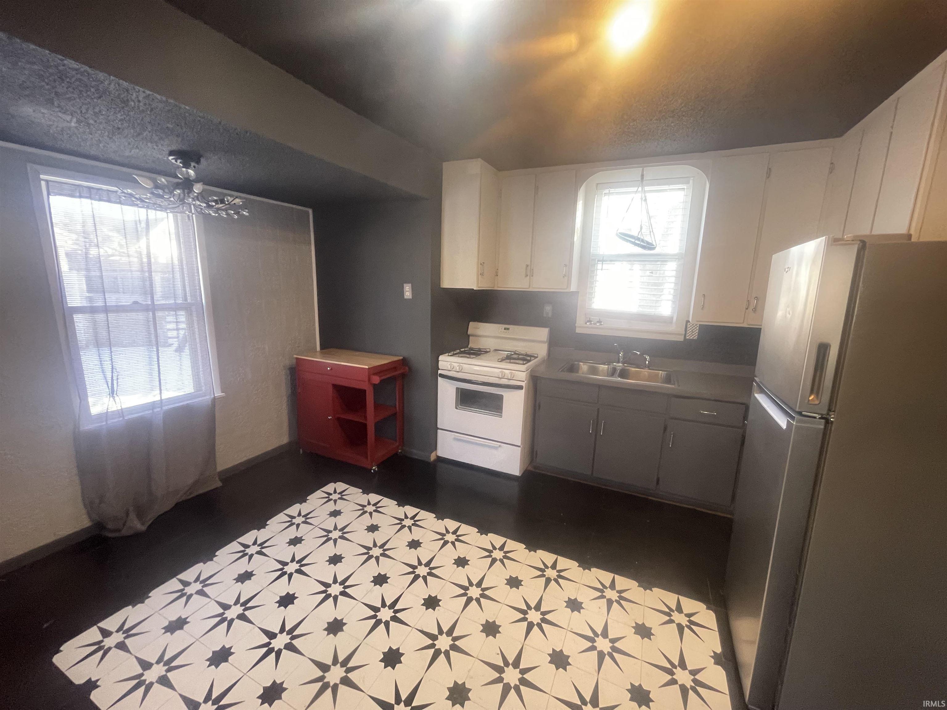 Homes for sale in Logansport, IN | 111 Bungalow St, Logansport, IN 46947 | MLS# 202603826