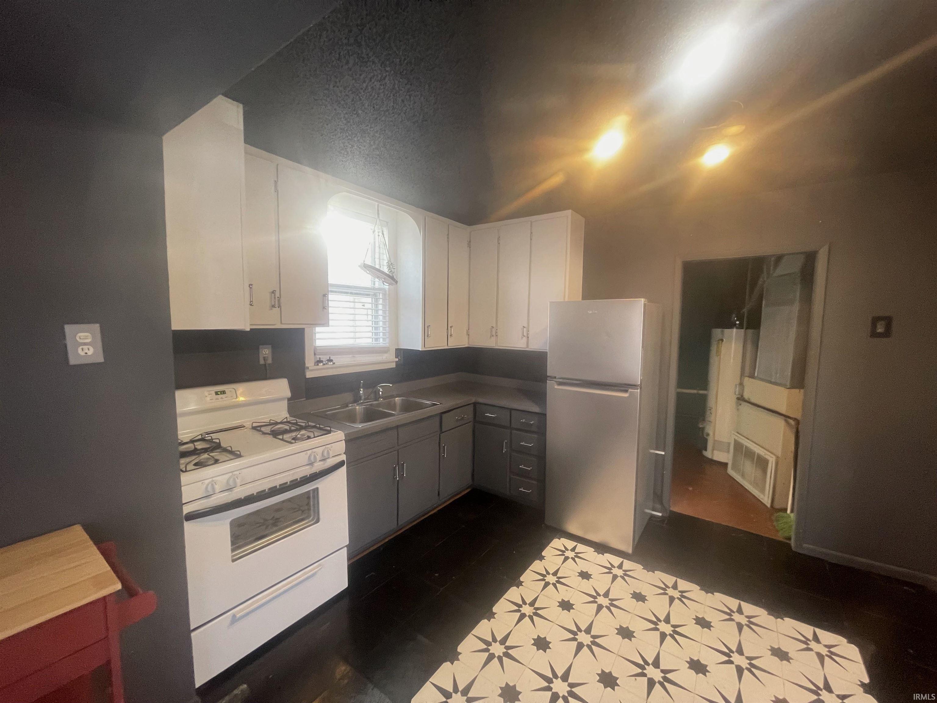 Homes for sale in Logansport, IN | 111 Bungalow St, Logansport, IN 46947 | MLS# 202603826