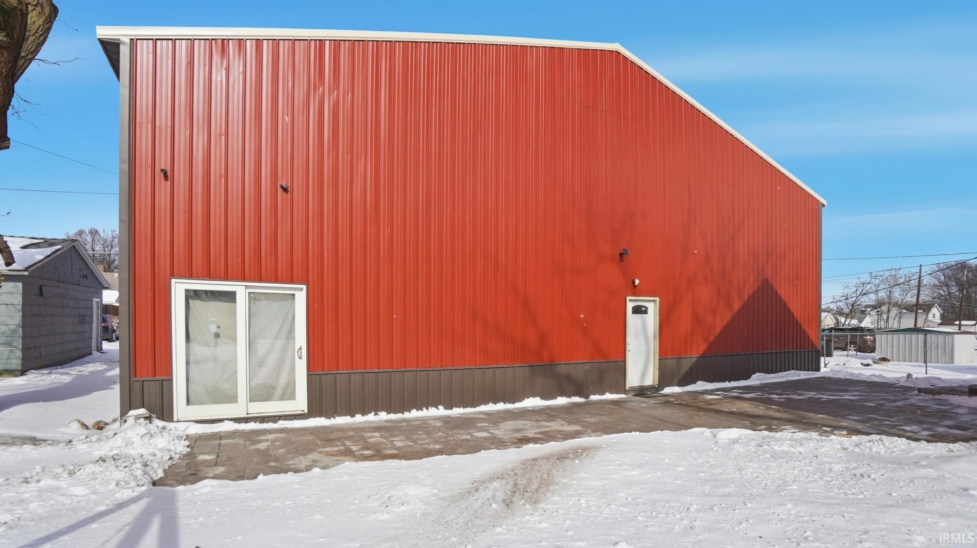 Photo 18 of 1225 E Lewis Street