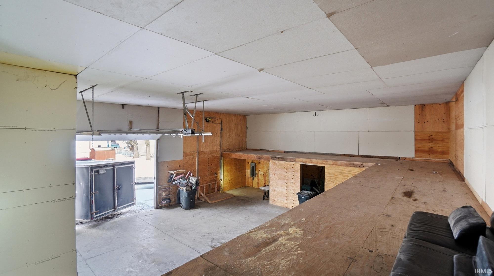 Photo 33 of 1225 E Lewis Street