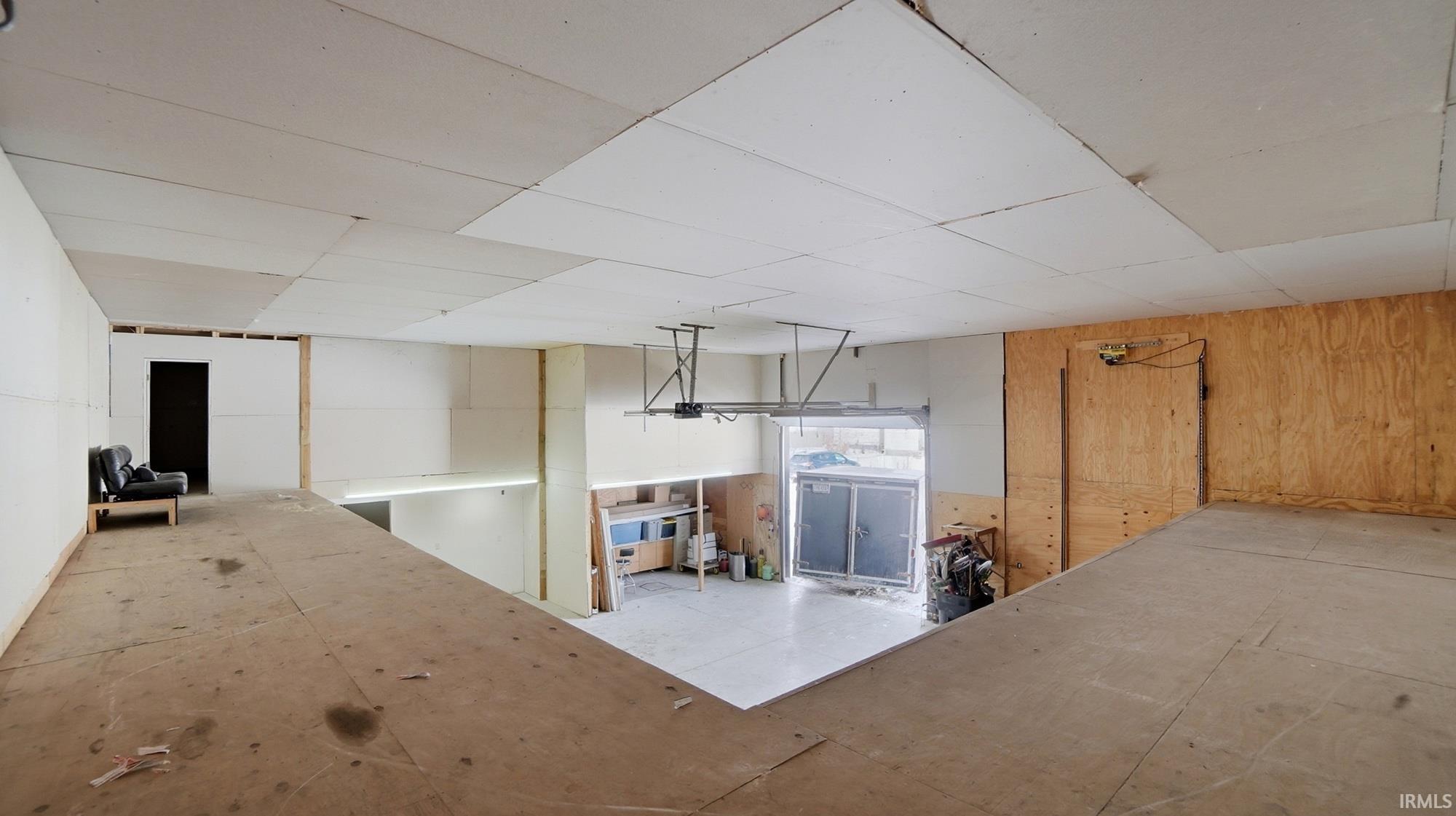 Photo 34 of 1225 E Lewis Street