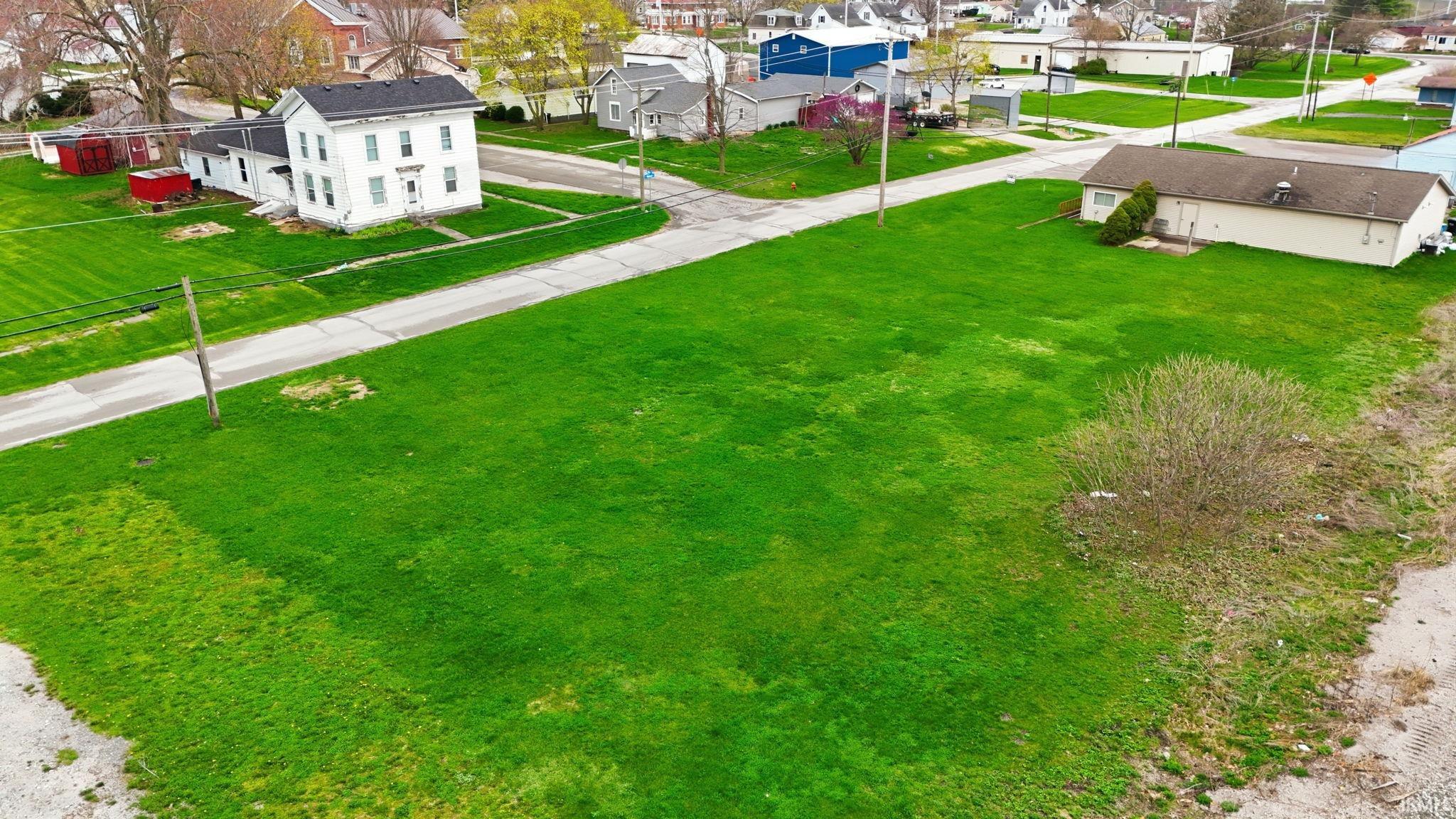 Photo 4 of 400 W Railroad Street
