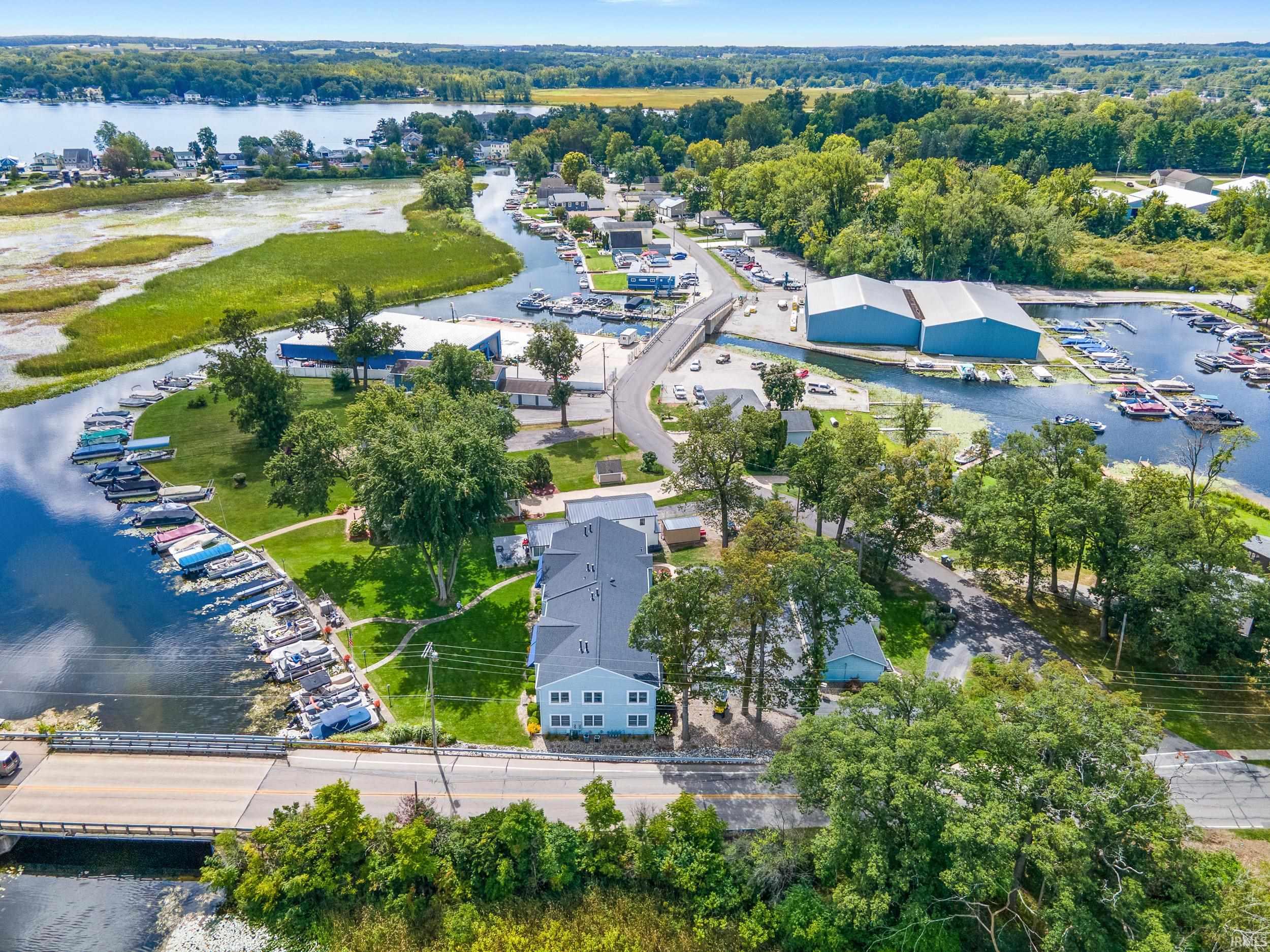 Photo 34 of 700 S Lakeside Drive