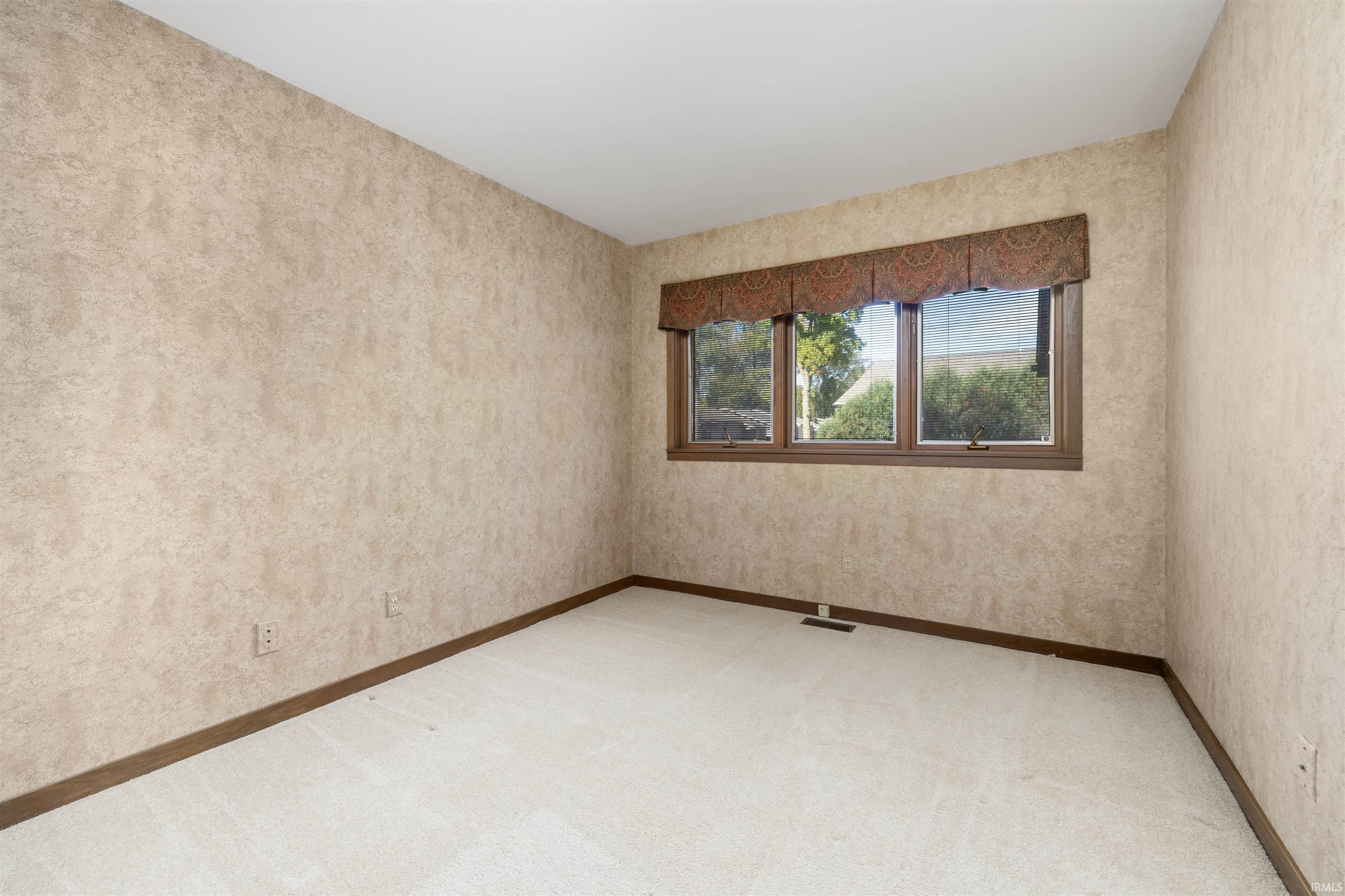 Photo 16 of 271 N McClellan Street