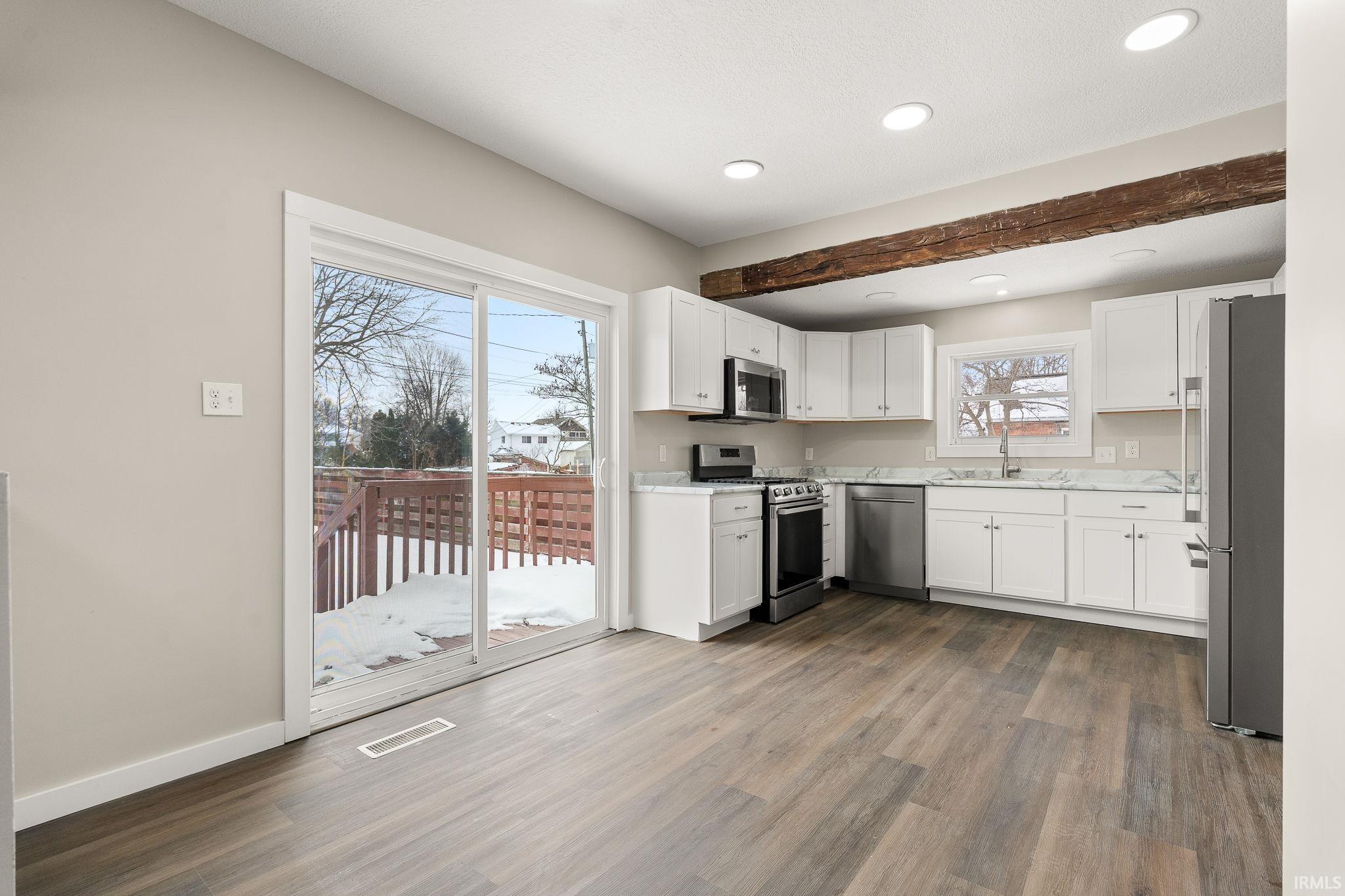 Photo 15 of 1016 Bell Avenue