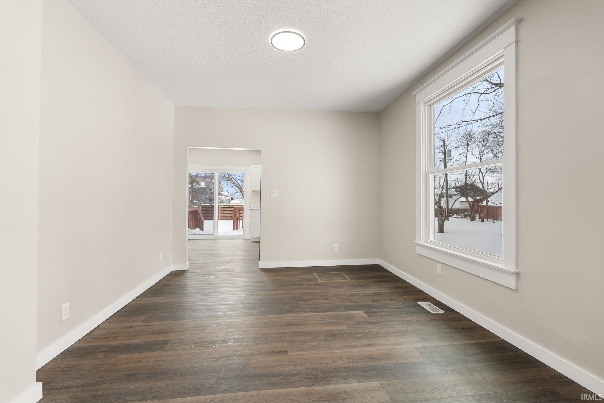 Photo 7 of 1016 Bell Avenue