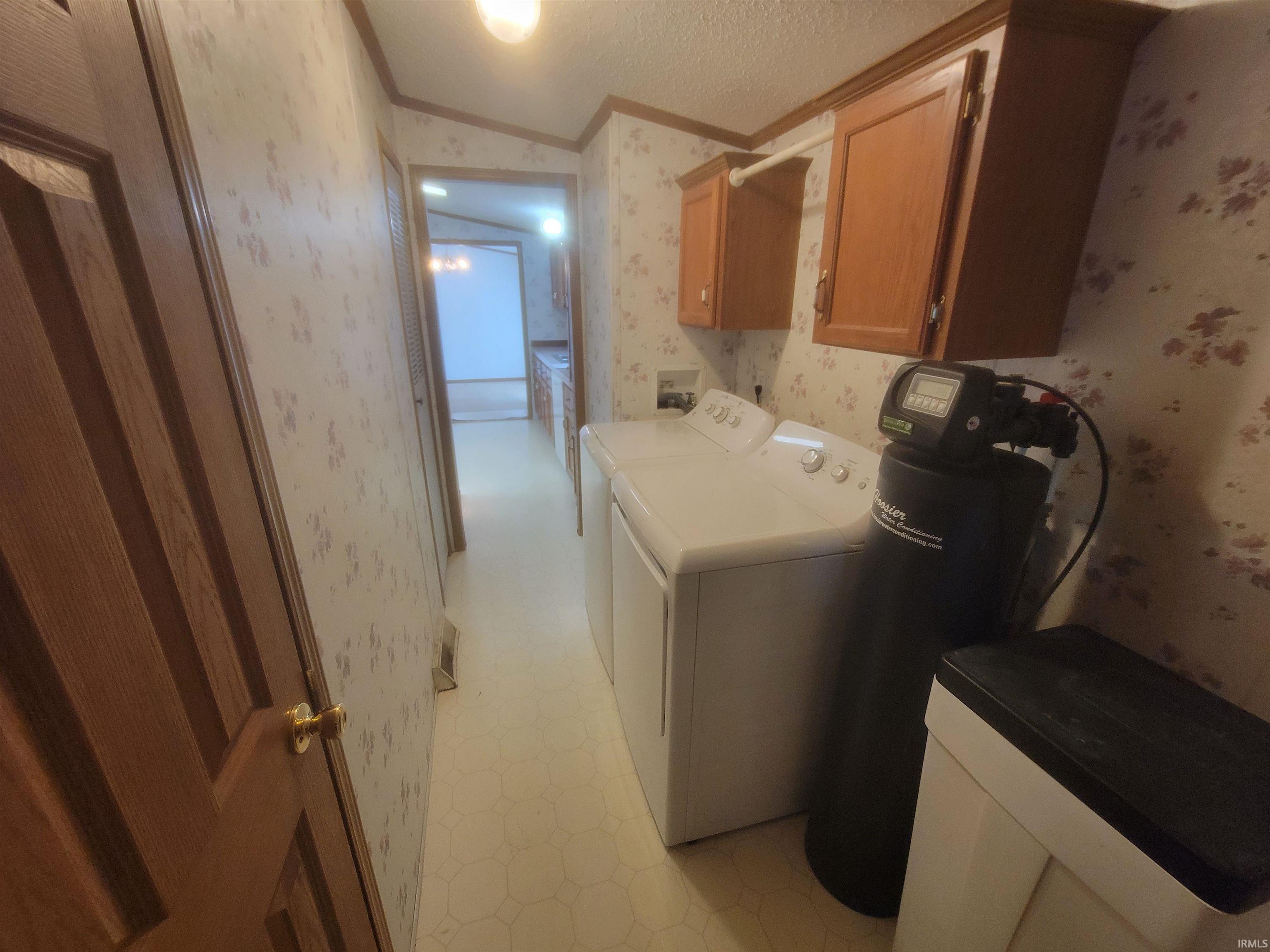 Homes for sale in Portland, IN | 906 E 450 S, Portland, IN 47371 | MLS# 202604068