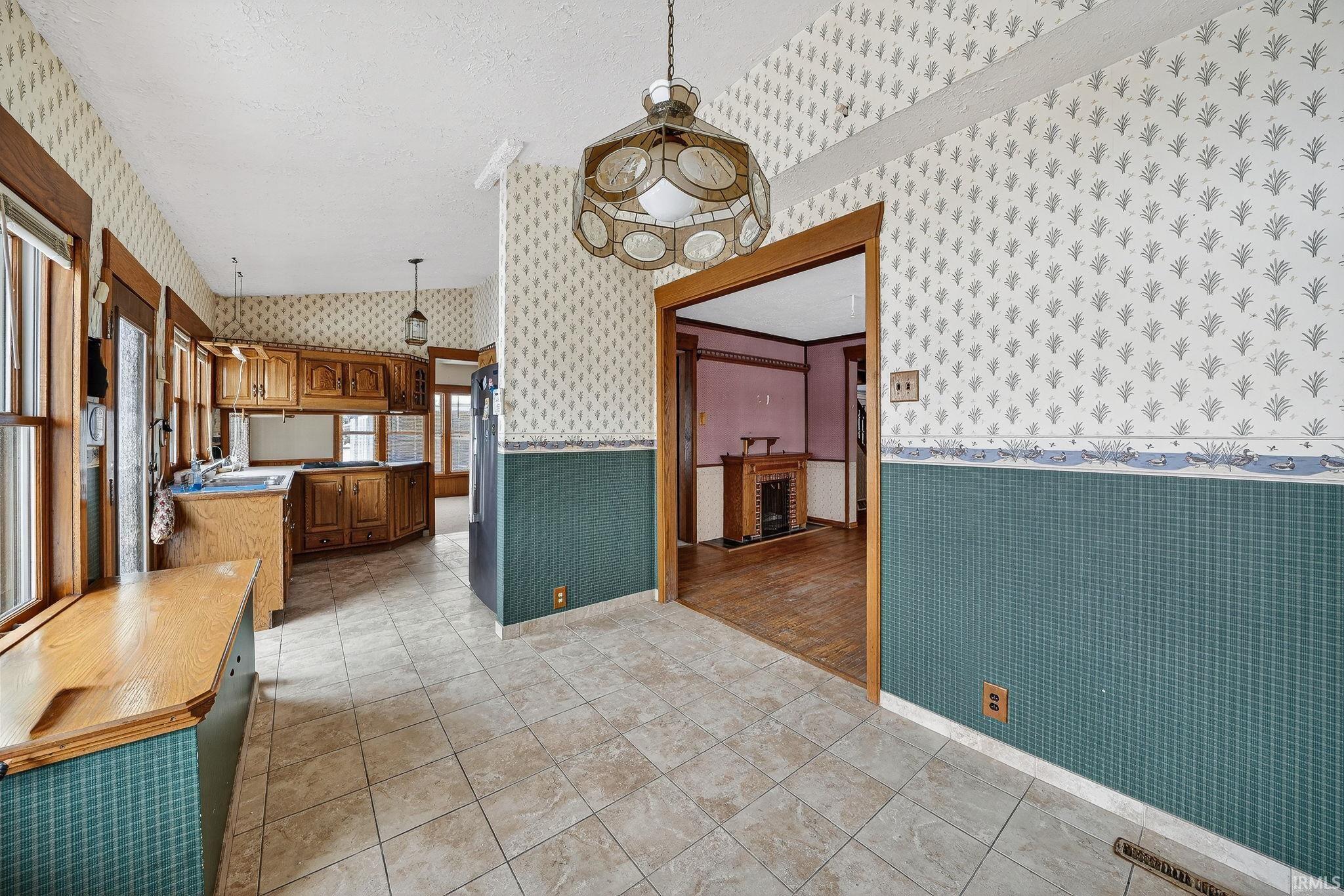 Photo 12 of 1312 E Jackson Boulevard