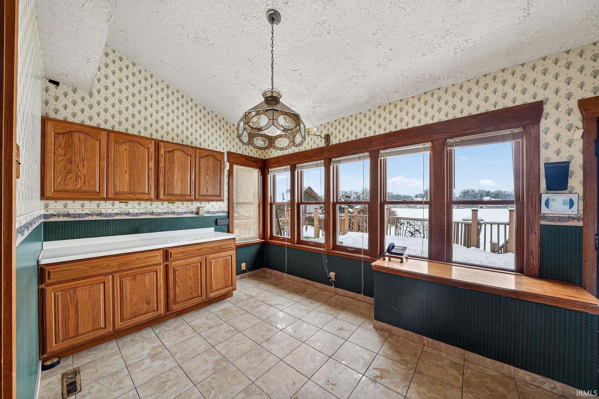 Photo 13 of 1312 E Jackson Boulevard
