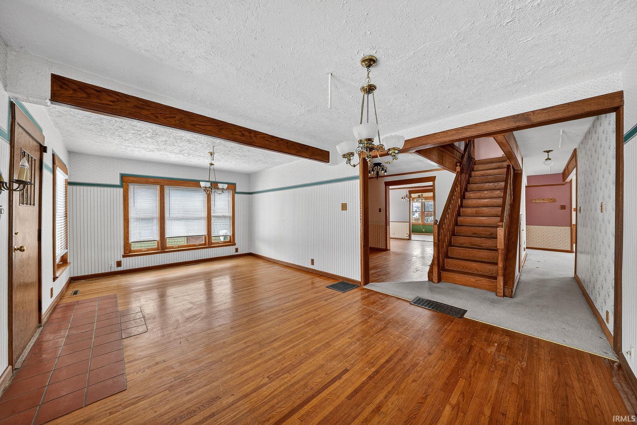 Photo 3 of 1312 E Jackson Boulevard