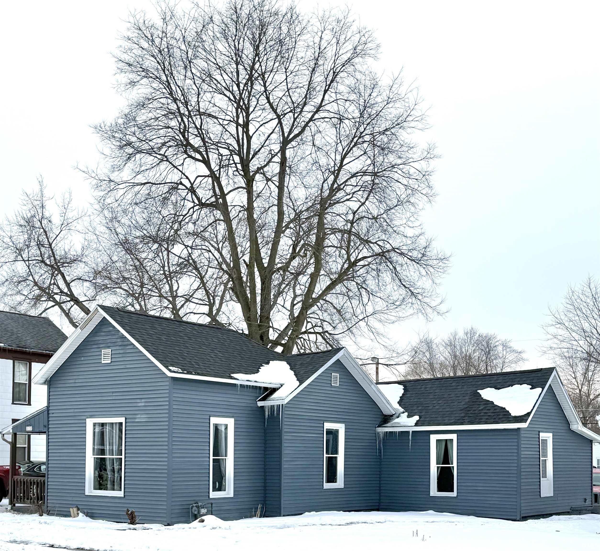 Photo 0 of 172 N Main Street