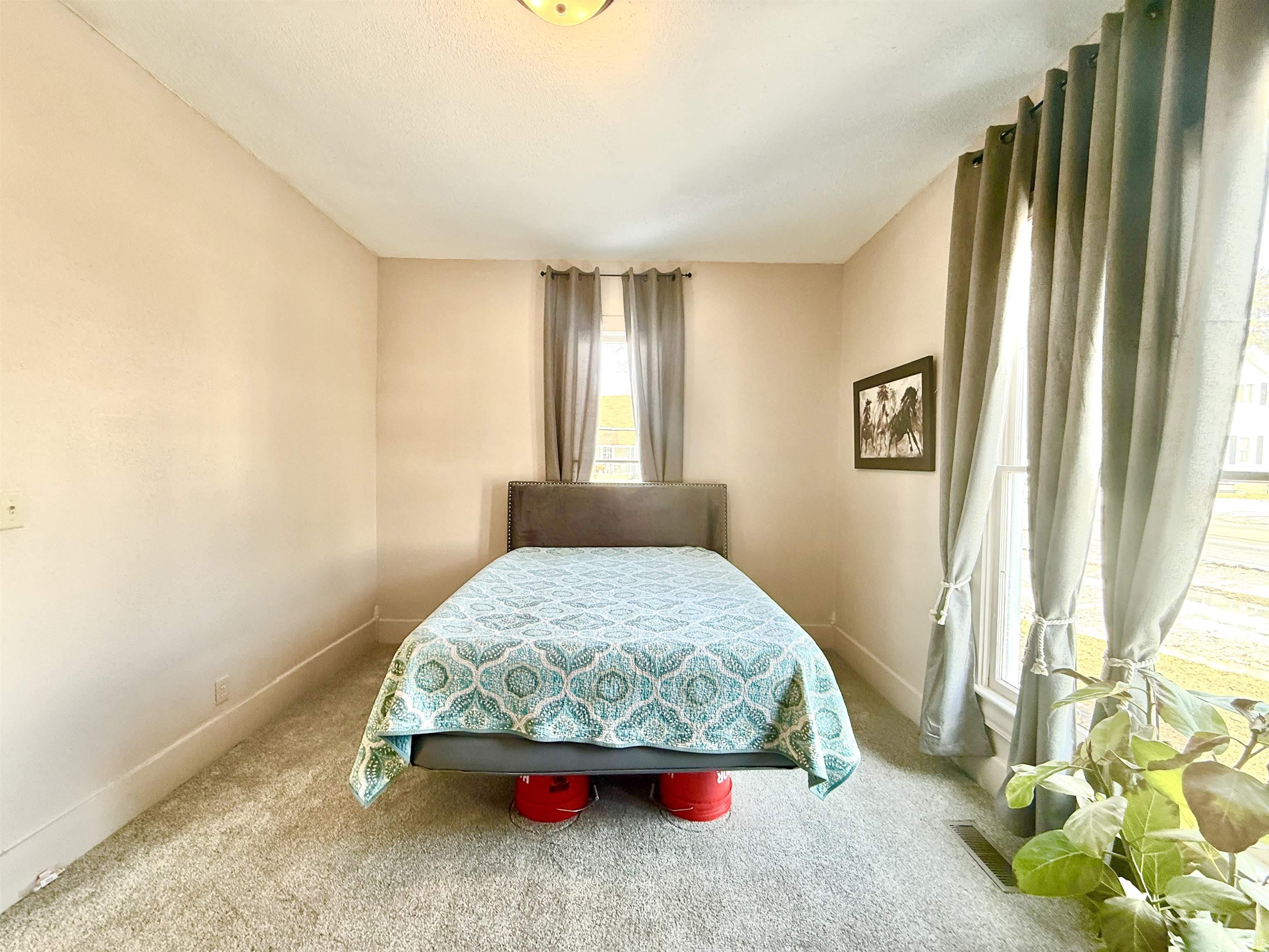 Photo 24 of 172 N Main Street