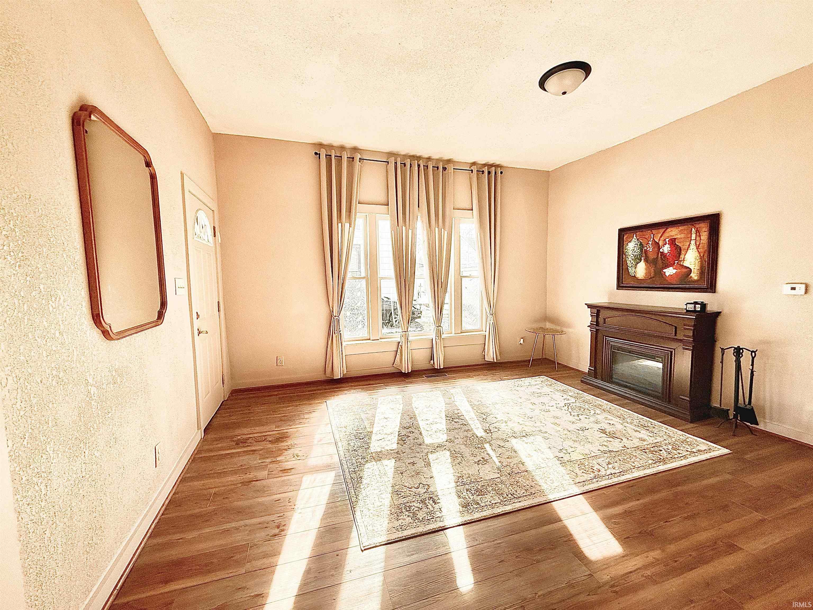 Photo 3 of 172 N Main Street