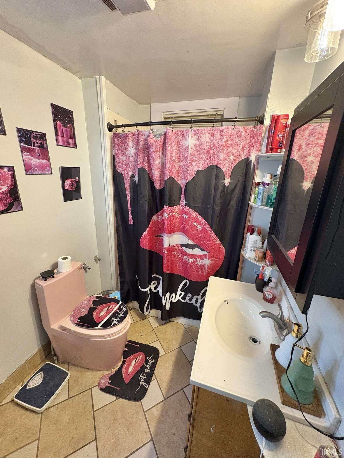 Photo 14 of 607 W Jefferson Street