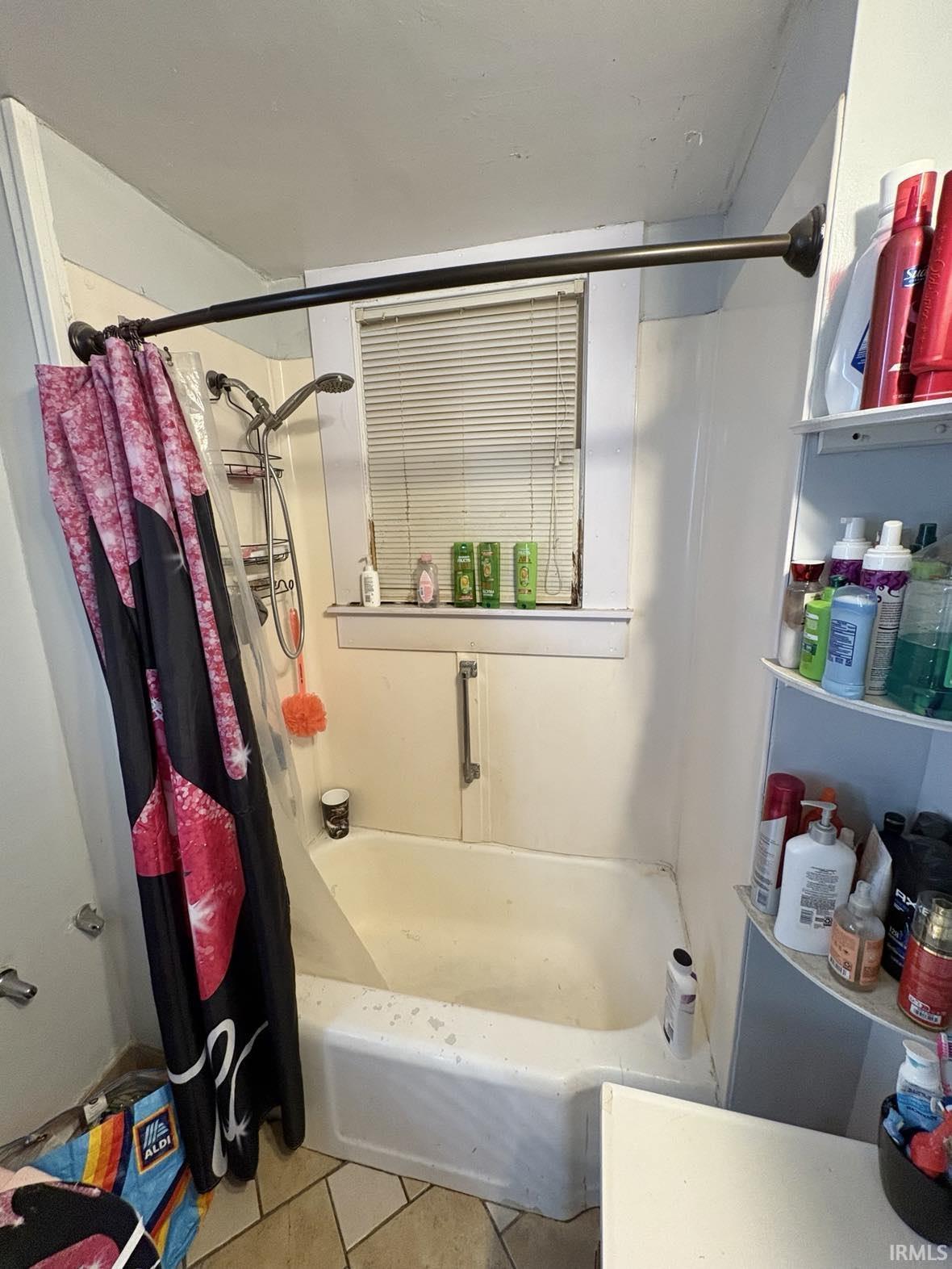 Photo 15 of 607 W Jefferson Street