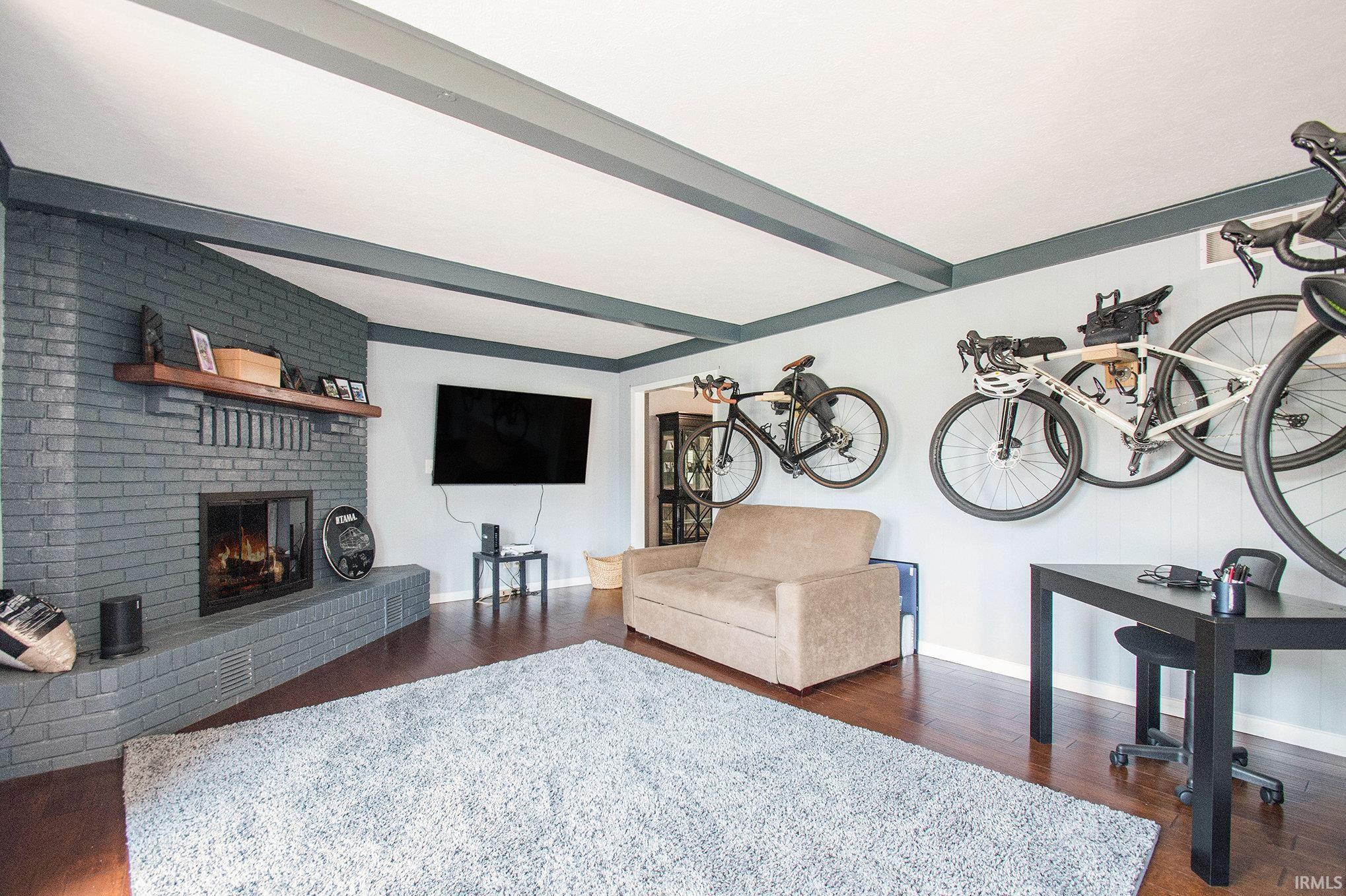 Photo 11 of 21330 Echo Lane