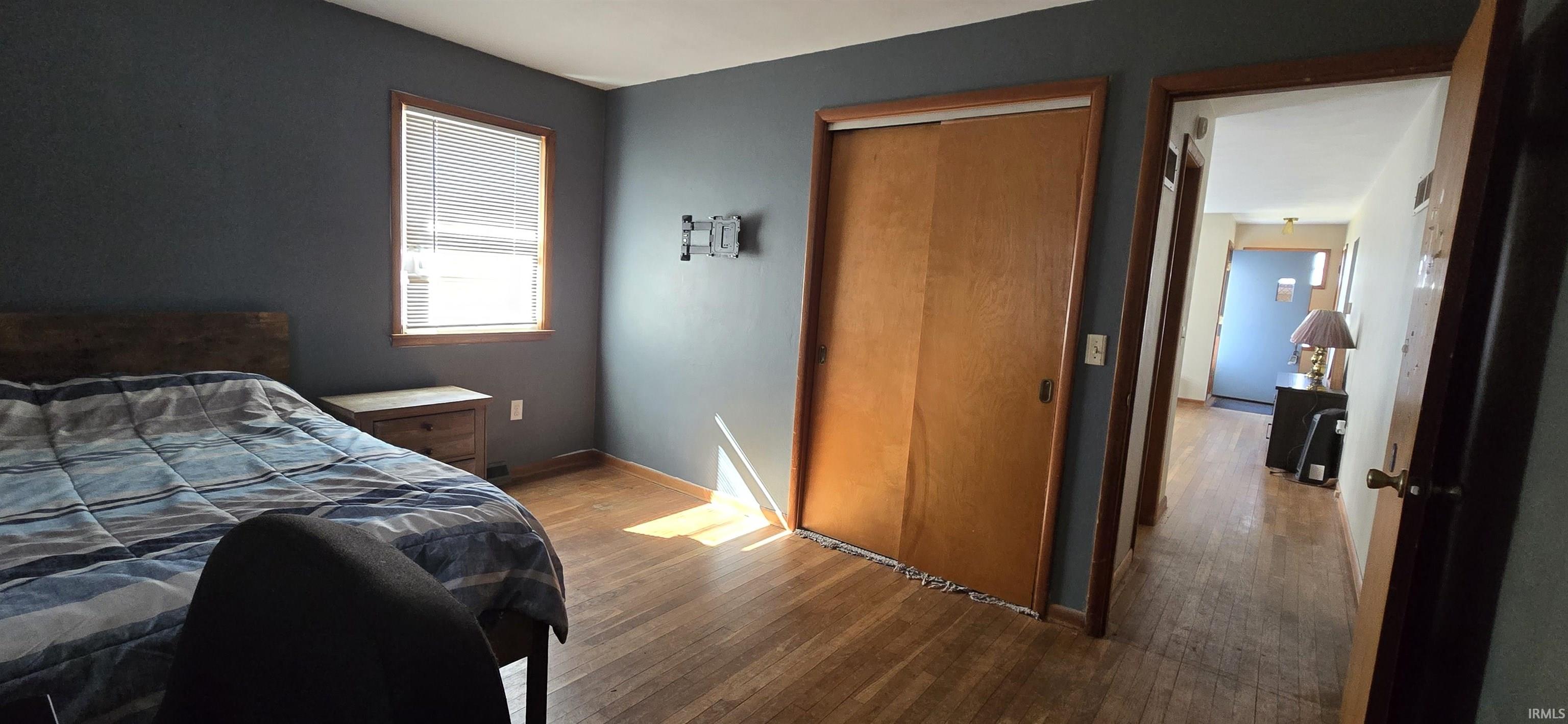 Photo 9 of 303 N Sycamore Street