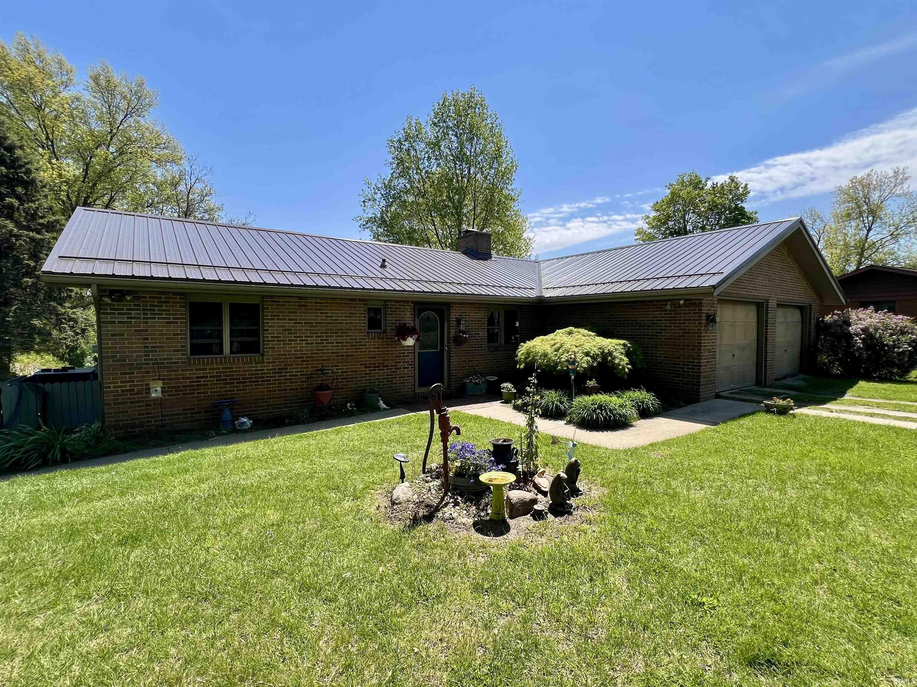 17235 Tomahawk Trail