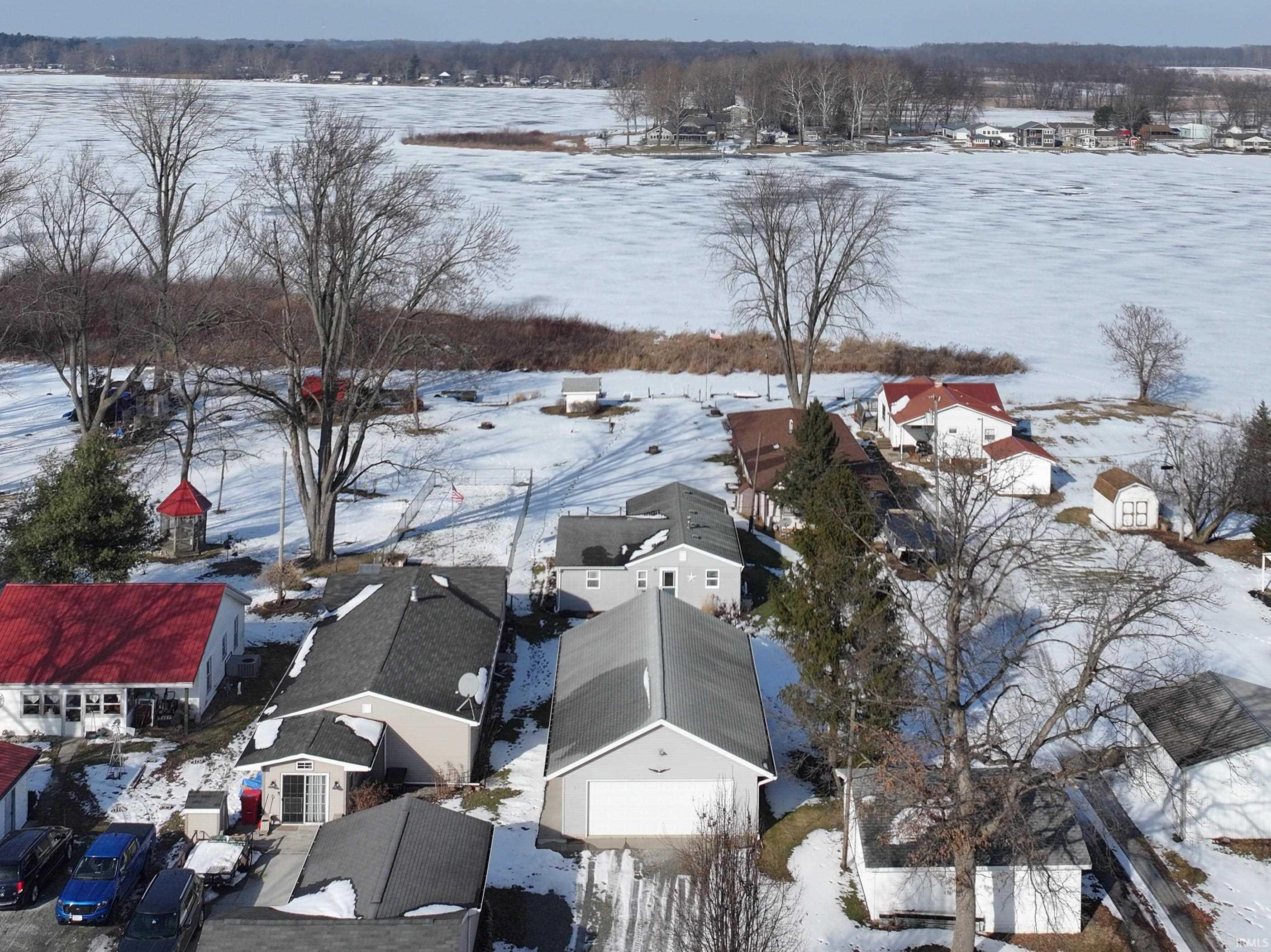 Homes for sale in Kewanna, IN | 11446 South Park Rd, Kewanna, IN 46939 | MLS# 202604358