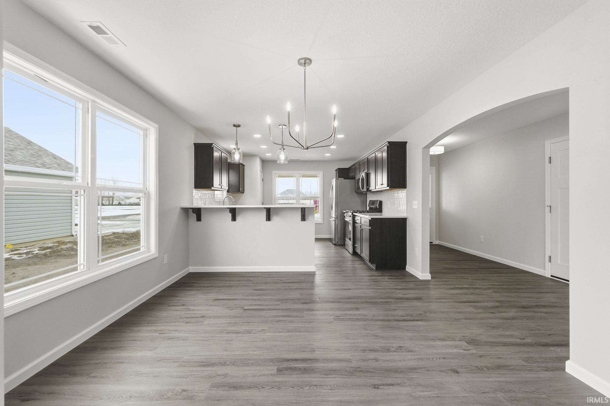 Photo 4 of 303 Latigo Lane