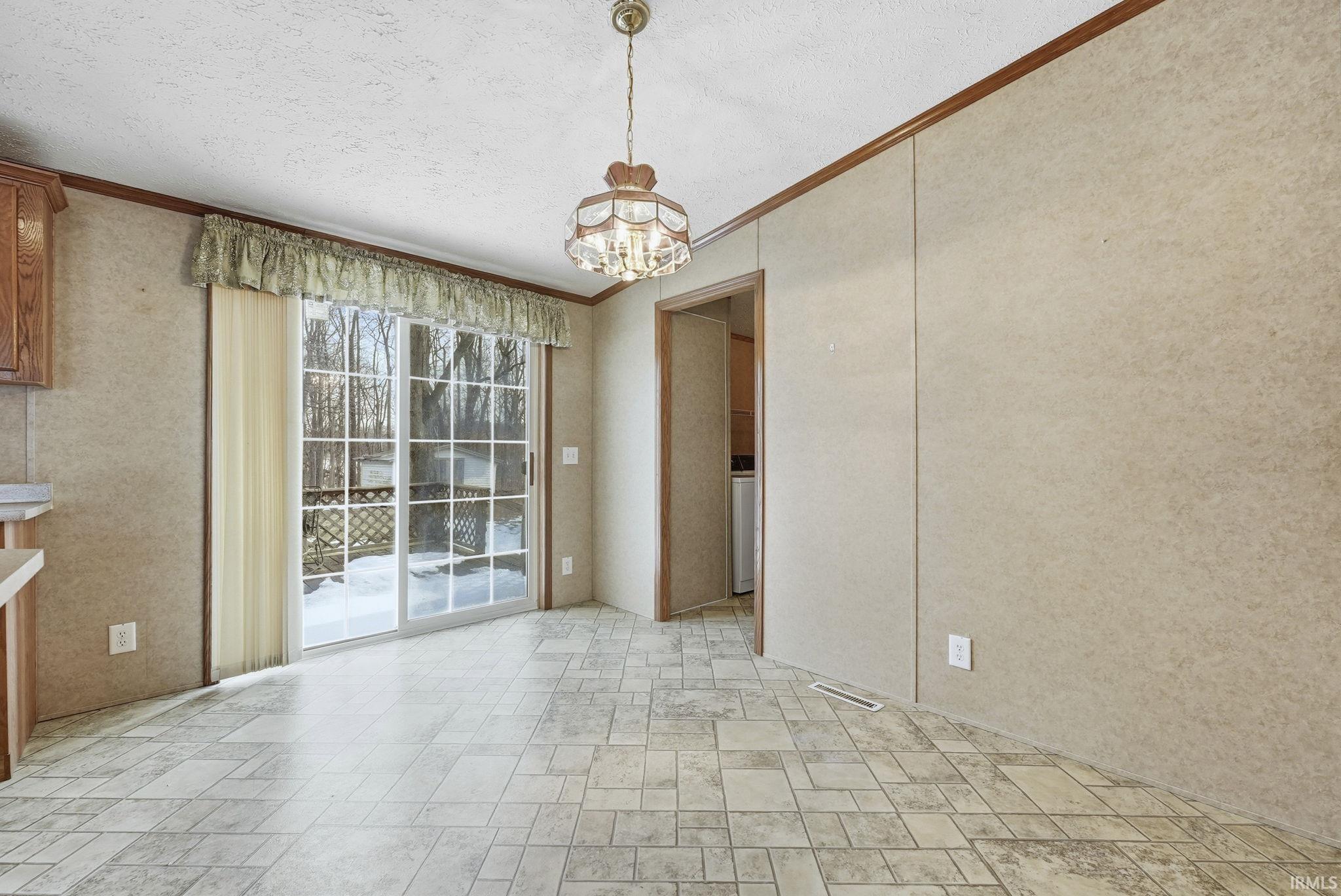 Photo 12 of 619 E 6th Street