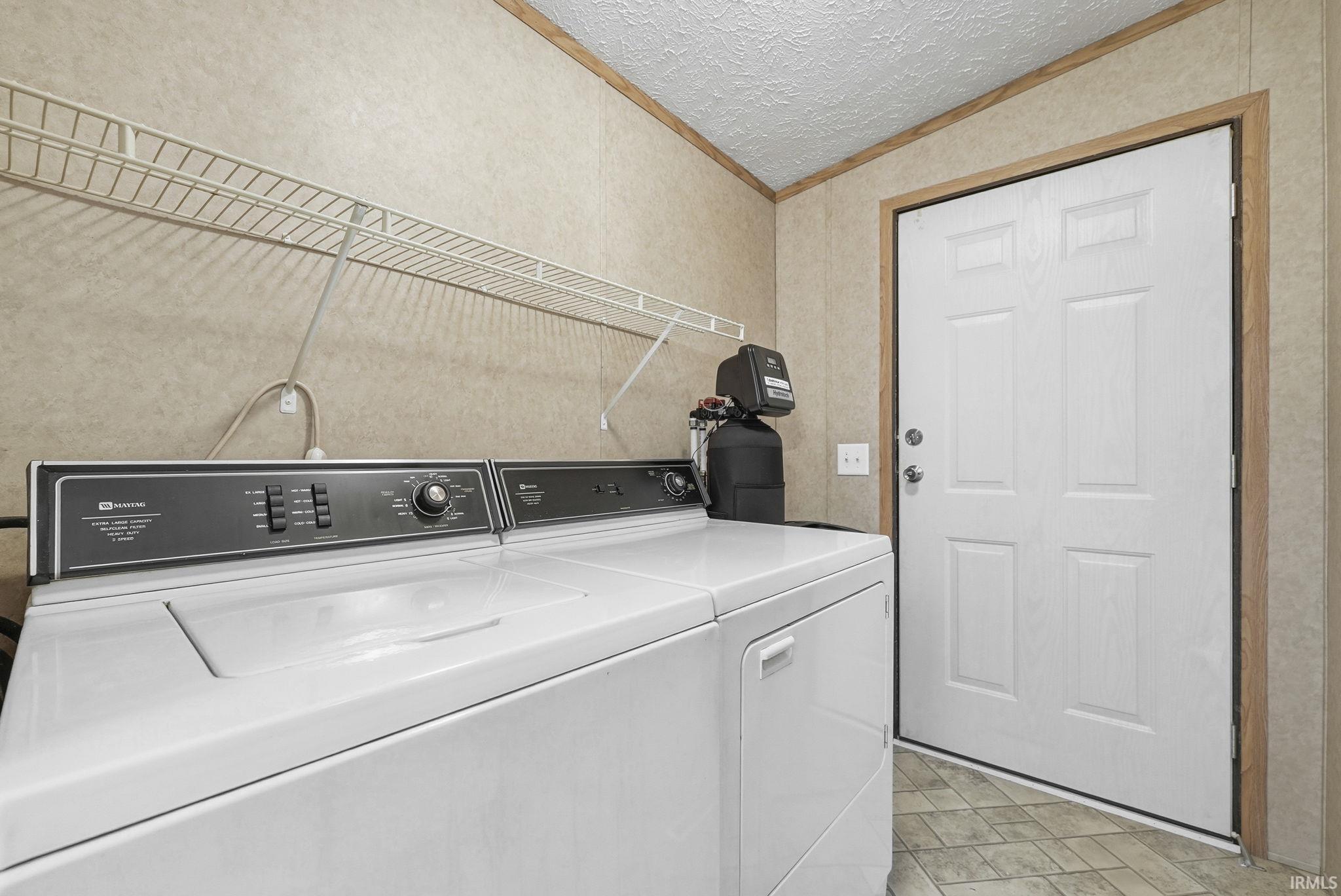 Photo 13 of 619 E 6th Street