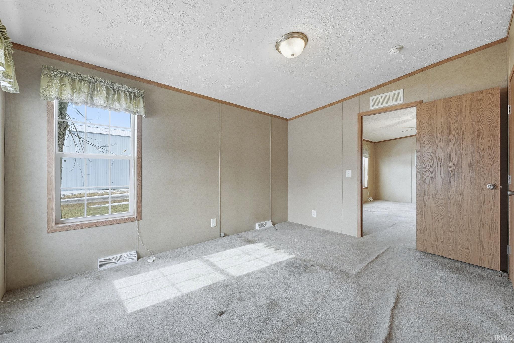 Photo 20 of 619 E 6th Street