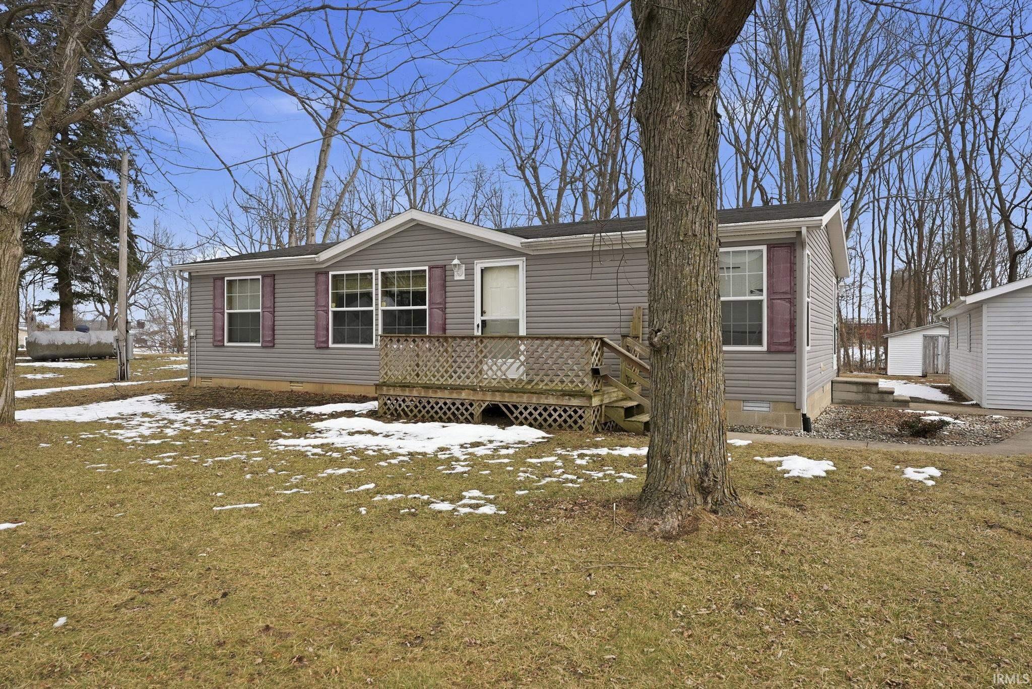 Photo 3 of 619 E 6th Street