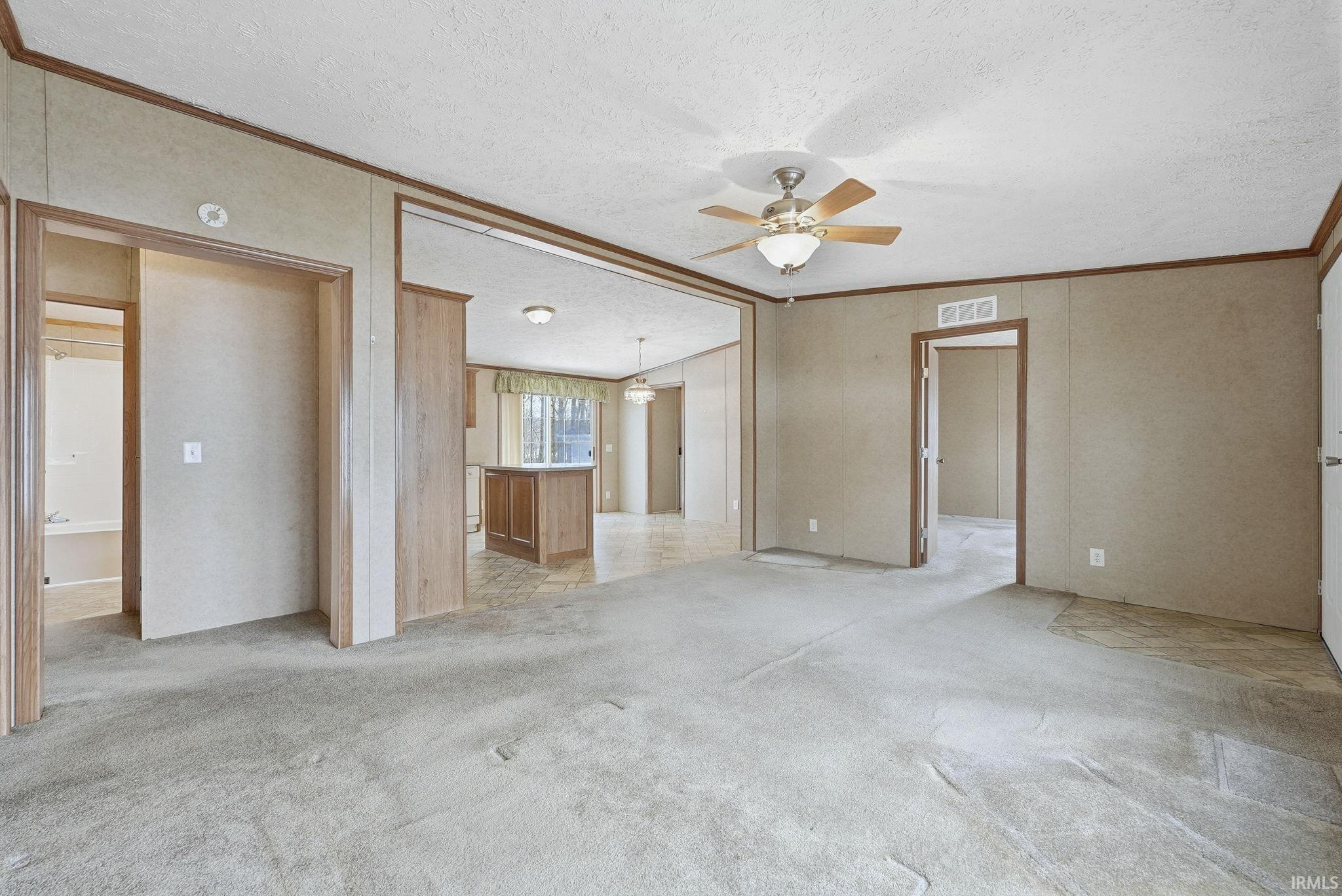 Photo 7 of 619 E 6th Street