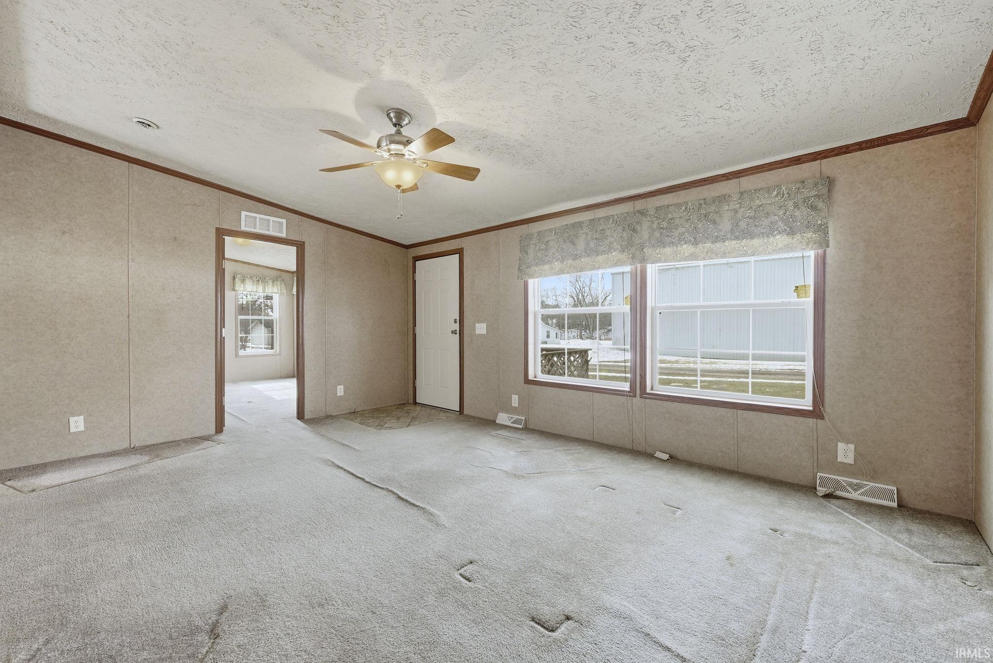 Photo 8 of 619 E 6th Street