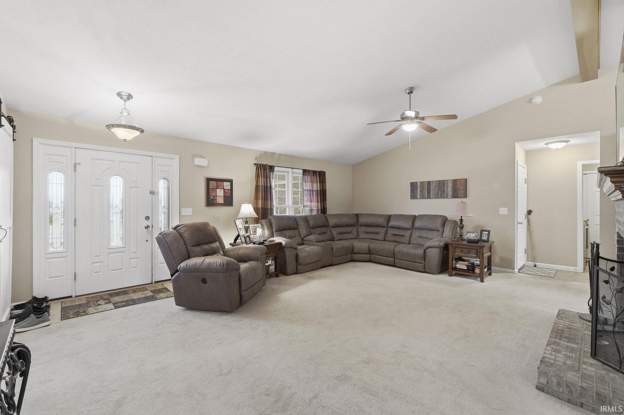 Homes for sale in Hartford City, IN | 9 Lakeview Ct, Hartford City, IN 47348 | MLS# 202604654