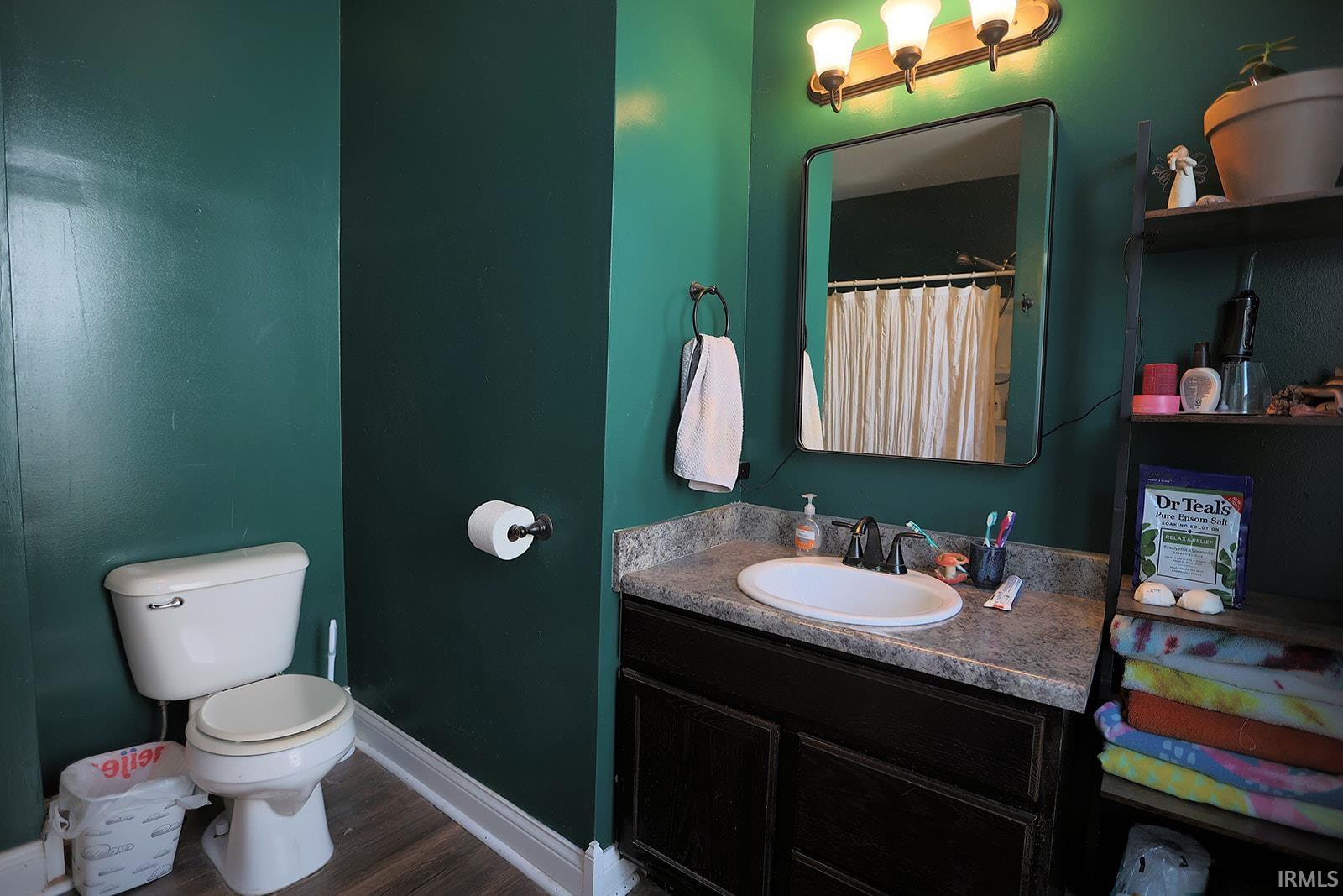 Photo 13 of 1025 Rivermet Avenue