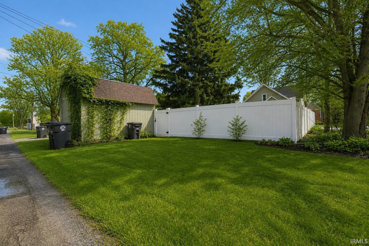 Photo 27 of 1025 Rivermet Avenue