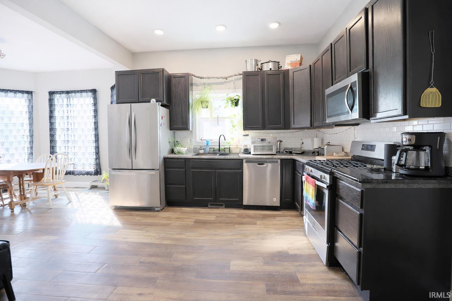 Photo 8 of 1025 Rivermet Avenue