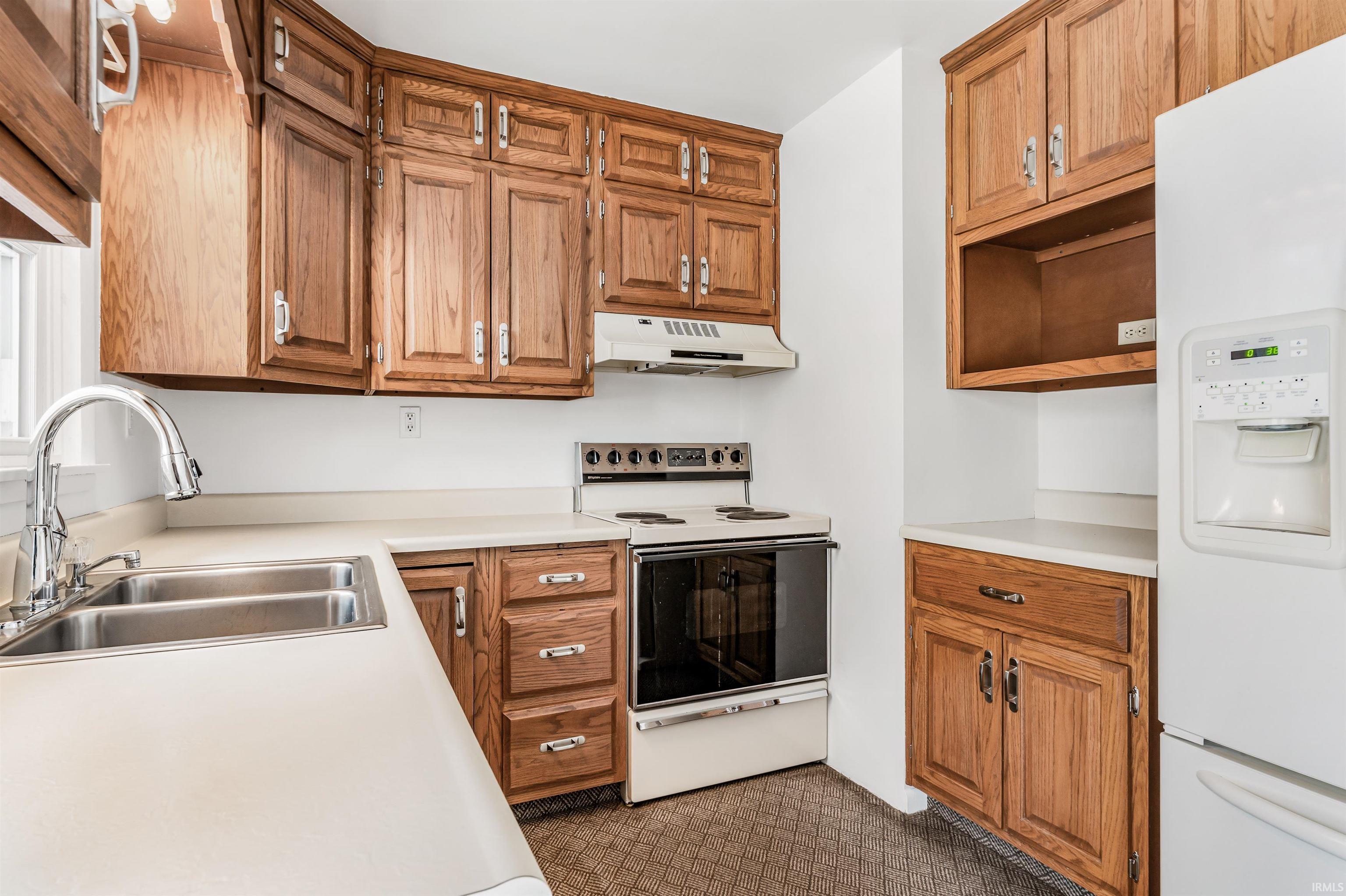 Photo 9 of 11704 Hand Road